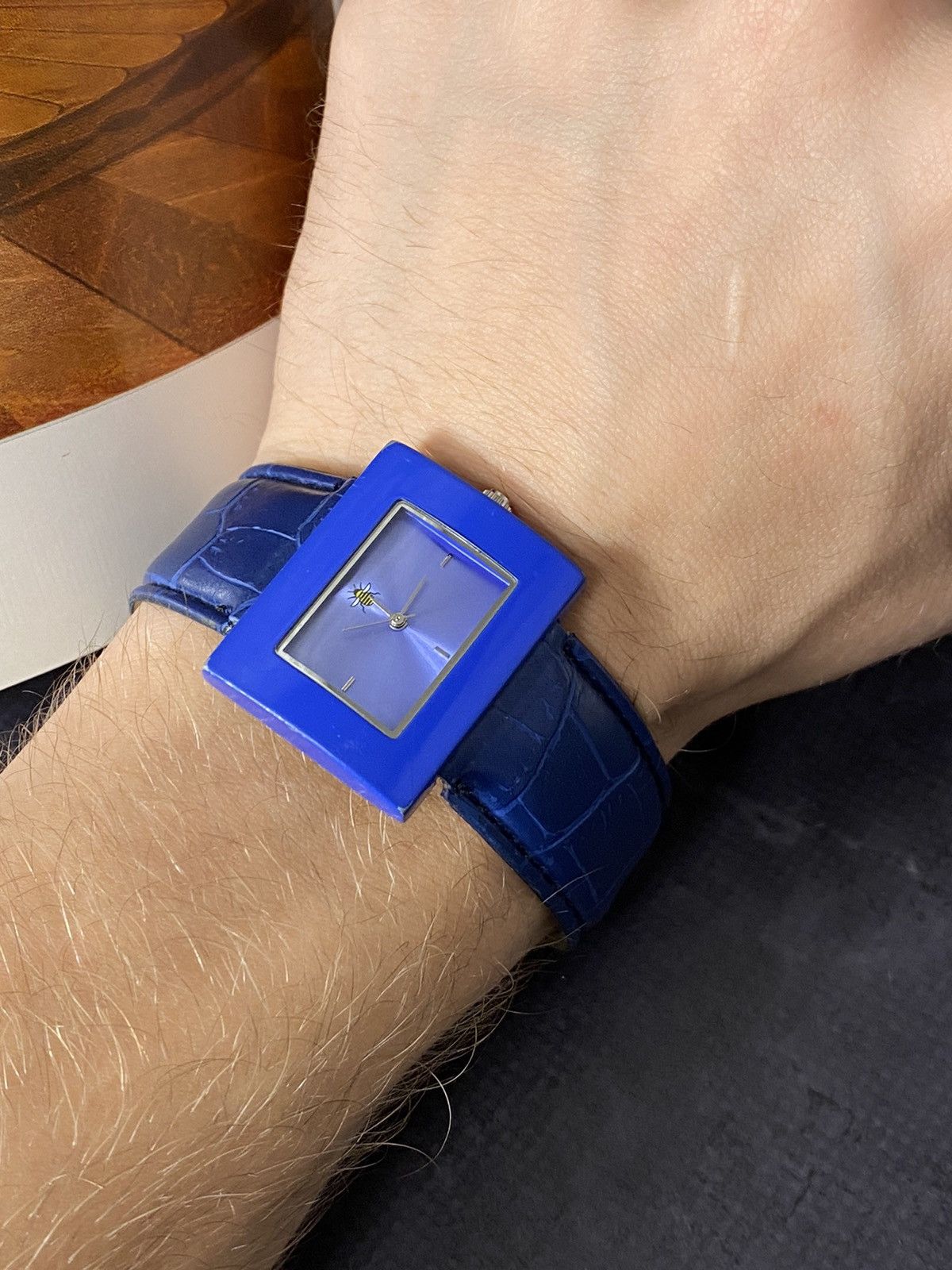 Japanese Brand Bright Futuristic Blue Watch Size ONE SIZE - 6 Thumbnail