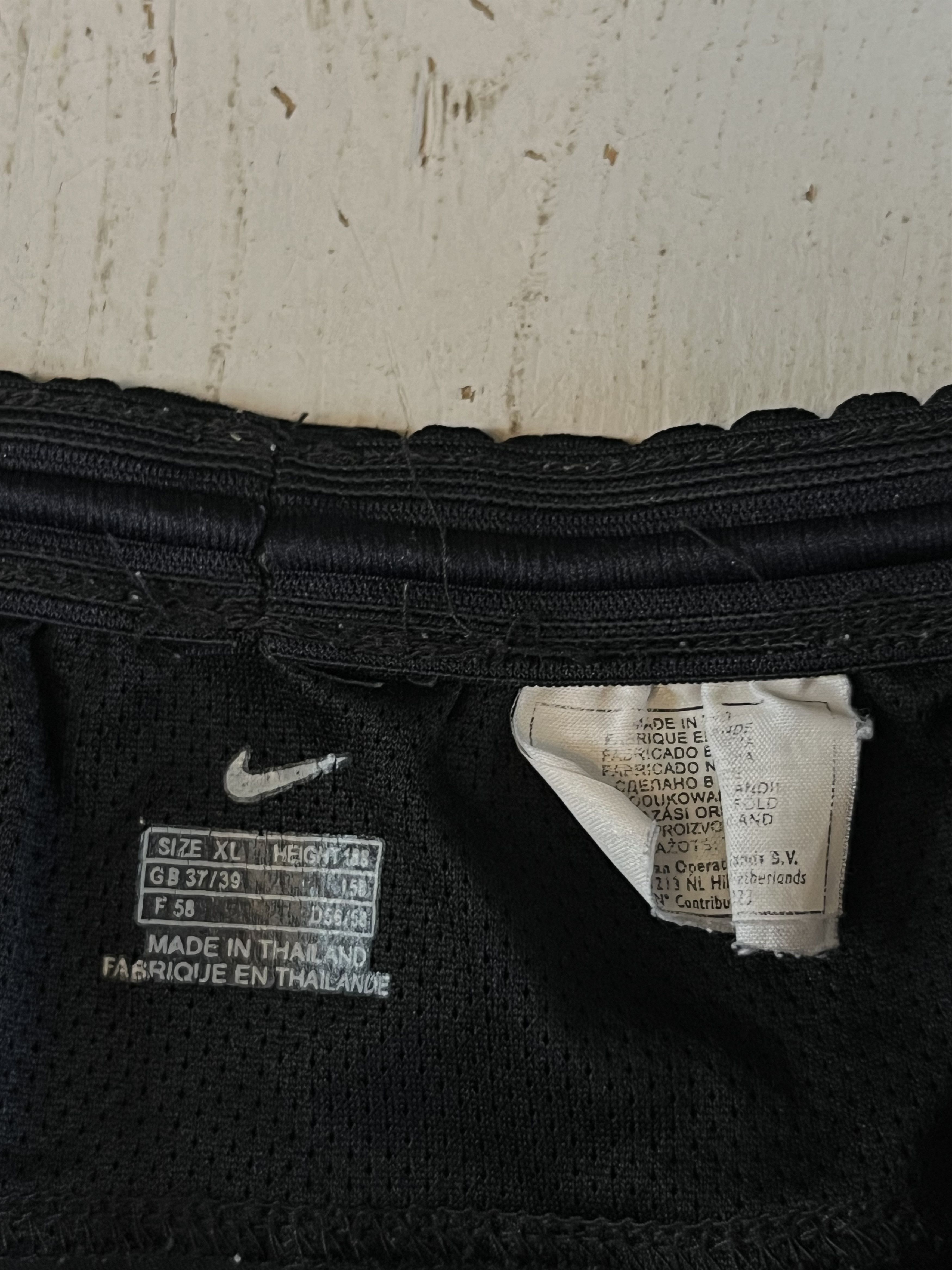 Kappa × Vintage Vintage Nike Juventus Jersey Shorts Size US 36 / EU 52 - 5 Thumbnail