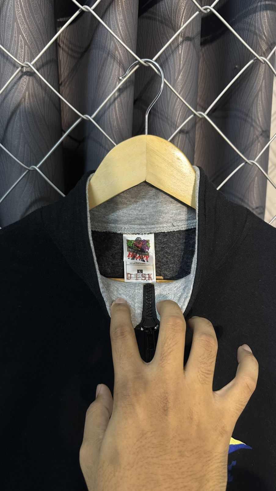Fruit Of The Loom Vintage DISK UFO Pixel Art Halfzipper Heavyweight Size US L / EU 52-54 / 3 - 4 Thumbnail