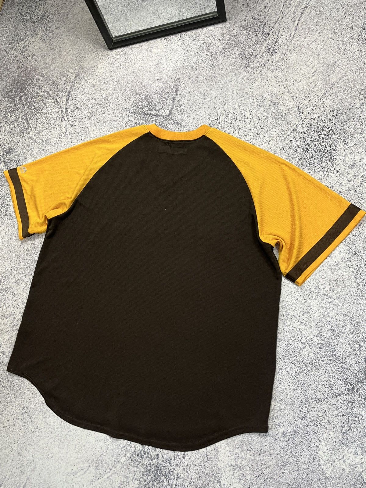 MLB × Majestic × Vintage Vintage Baseball San Diego MLB Majestic Padres Jersey Size US XXL / EU 58 / 5 - 11 Thumbnail