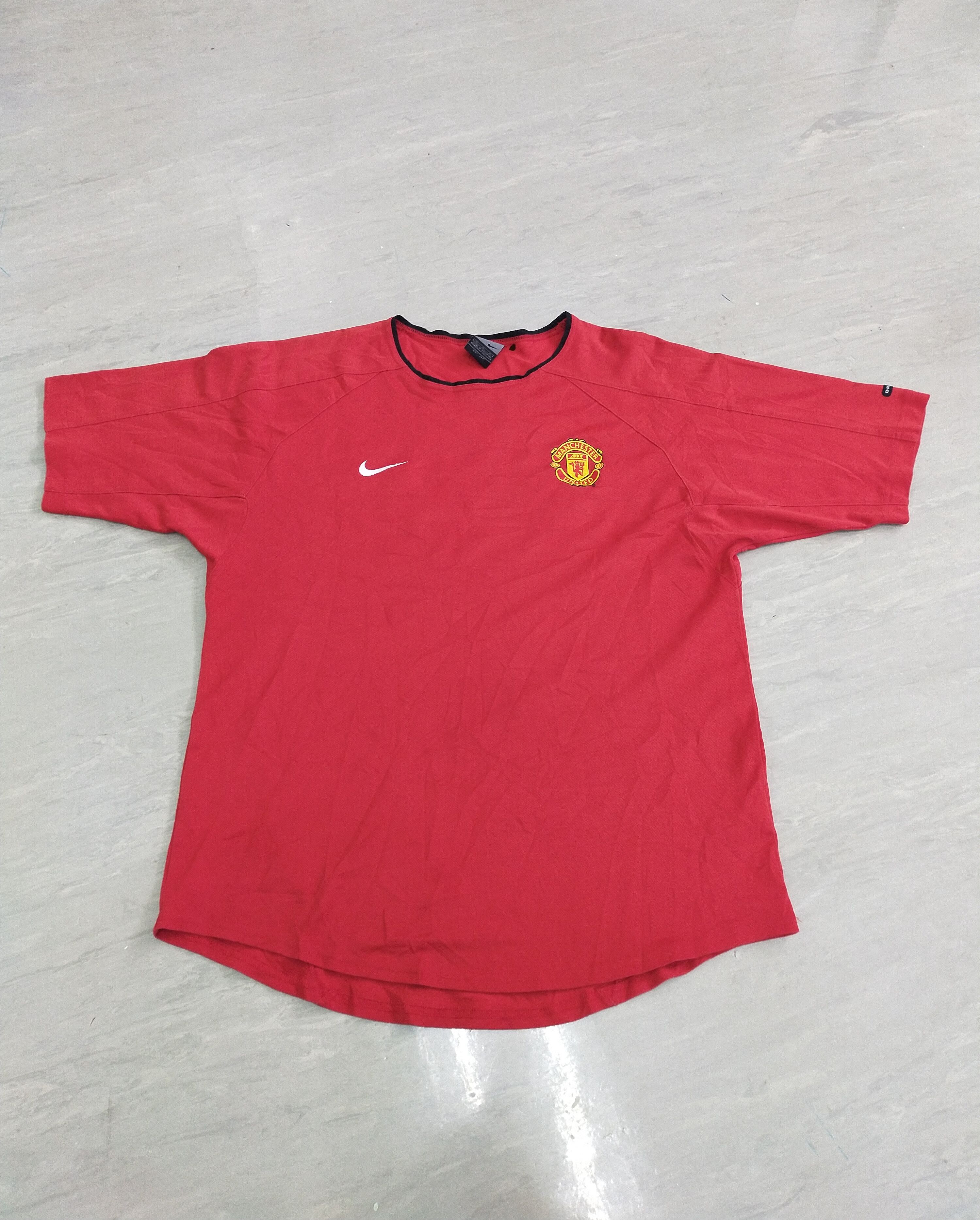 Nike Vintage Nike Manchester United 2003/04 Training Jersey Size US M / EU 48-50 / 2 - 1 Thumbnail