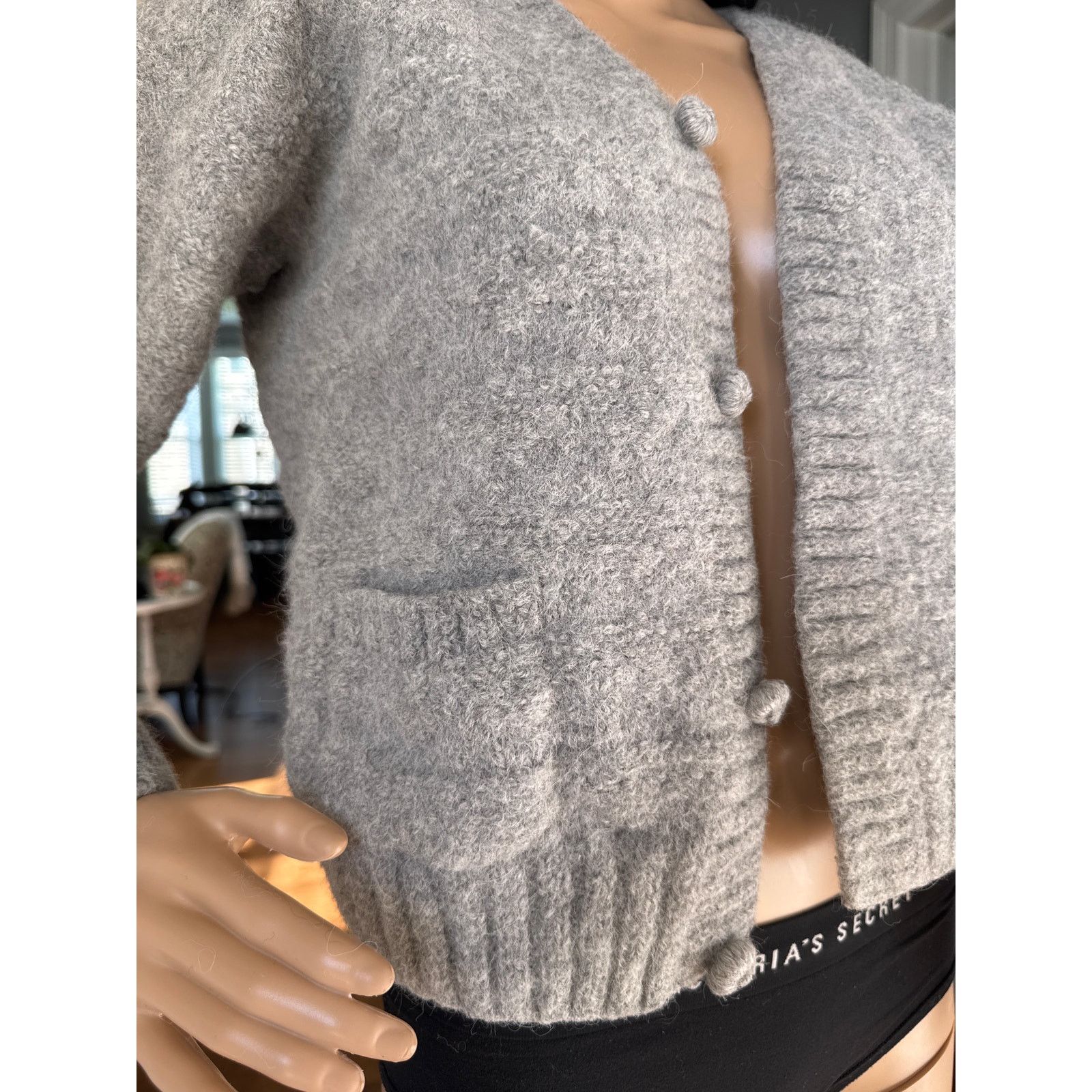 Vintage Peruvian Alpaca V neck Sweater gray faux button down pockets Size M / US 6-8 / IT 42-44 - 8 Thumbnail