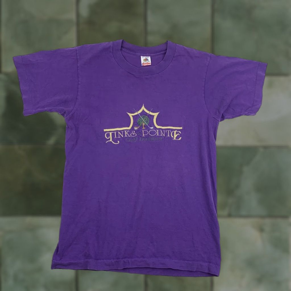 Fruit Of The Loom VINTAGE Fruit of the Loom T-Shirt Mens Short Sleeve Crew Neck Purple Golf 90s USA Embroidered Medium Point Pointe Links Tradition Sports Size US M / EU 48-50 / 2 - 1 Thumbnail