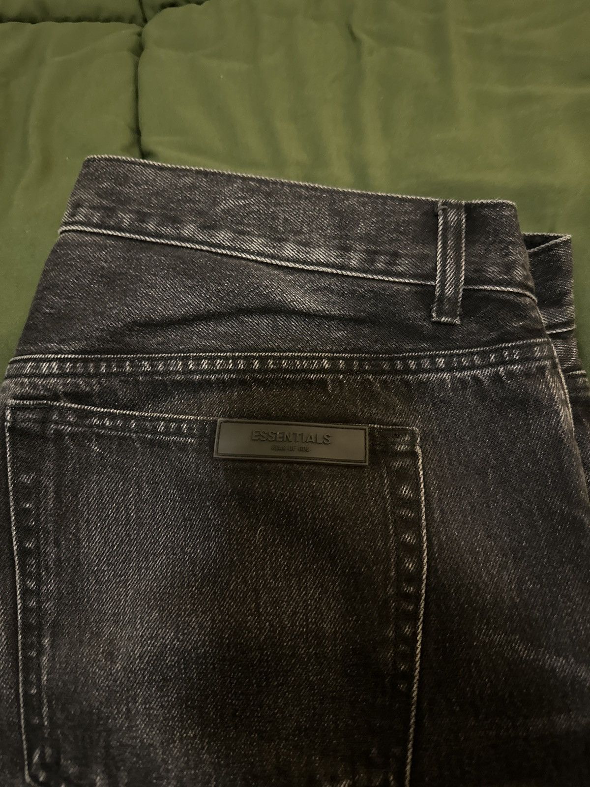 Fear of God Fear of God x Essentials Faded Grey Denim Size US 38 / EU 54 - 2 Thumbnail