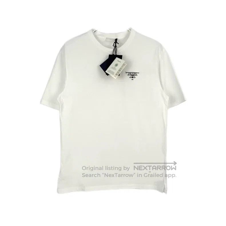 Prada Prada White cloth triangle label short sleeves Size US M / EU 48-50 / 2 - 1 Thumbnail