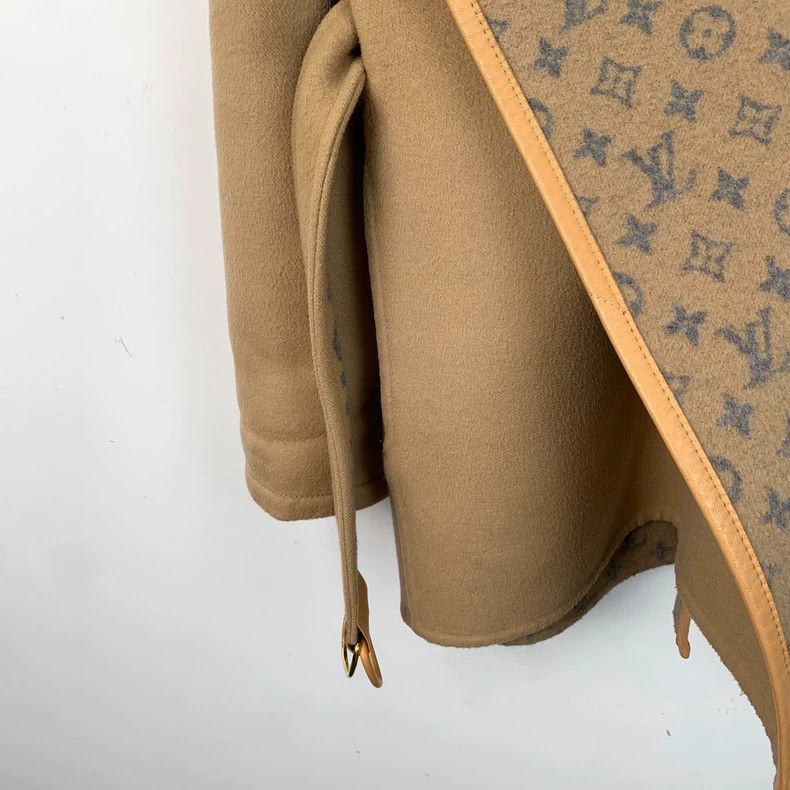 Louis Vuitton Louis Vuitton Brown inside logo presbyopic full printed wo Size XS / US 0-2 / IT 36-38 - 4 Thumbnail