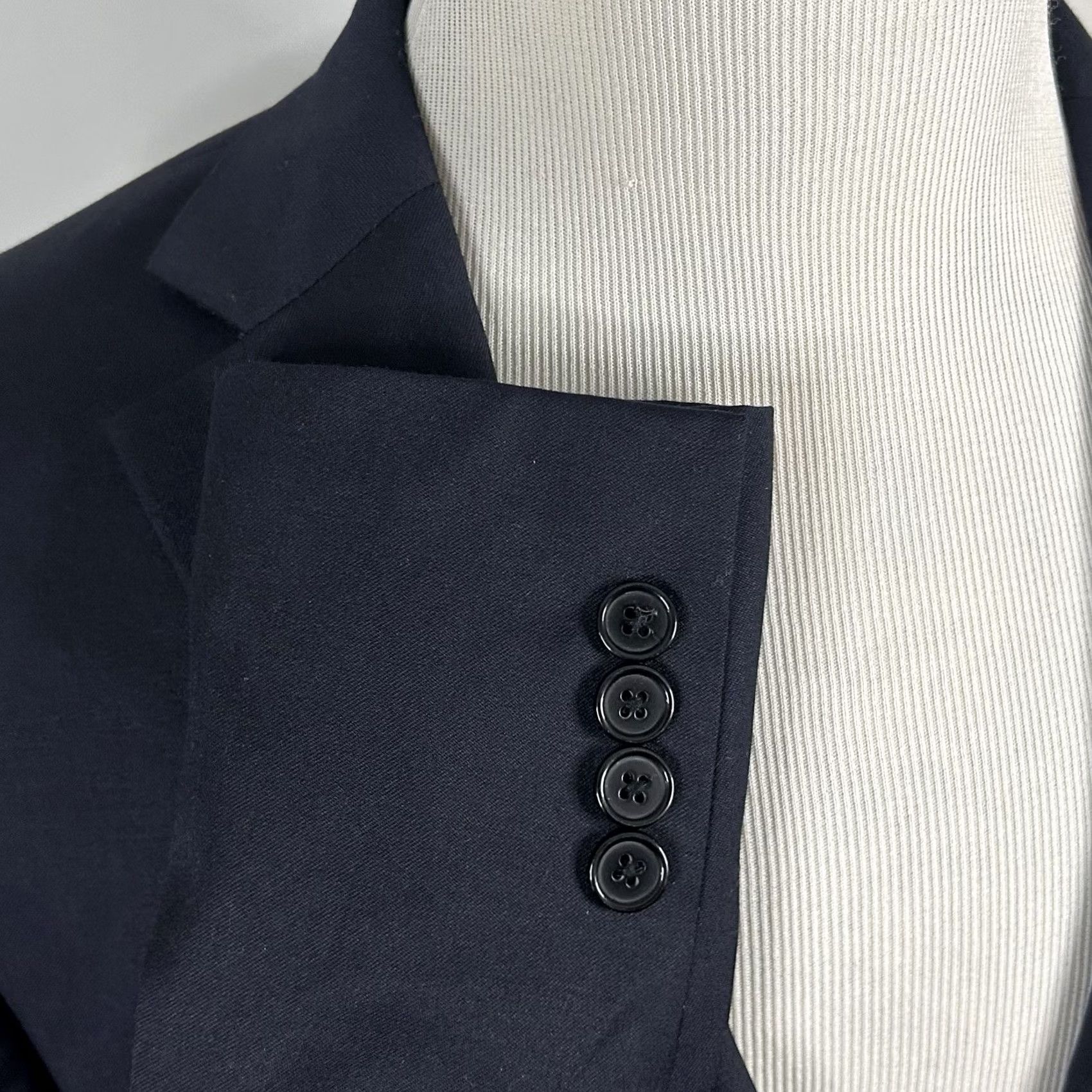 Michael Kors Michael Kors 38S Sport Coat Wool Blend Dark Navy Blue Two-Button Lined Vented Jacket/Coat Mens Regular Short Sleeve 2 Piece Notch Lapel Listing main. Size US XS / EU 42 / 0 - 5 Thumbnail