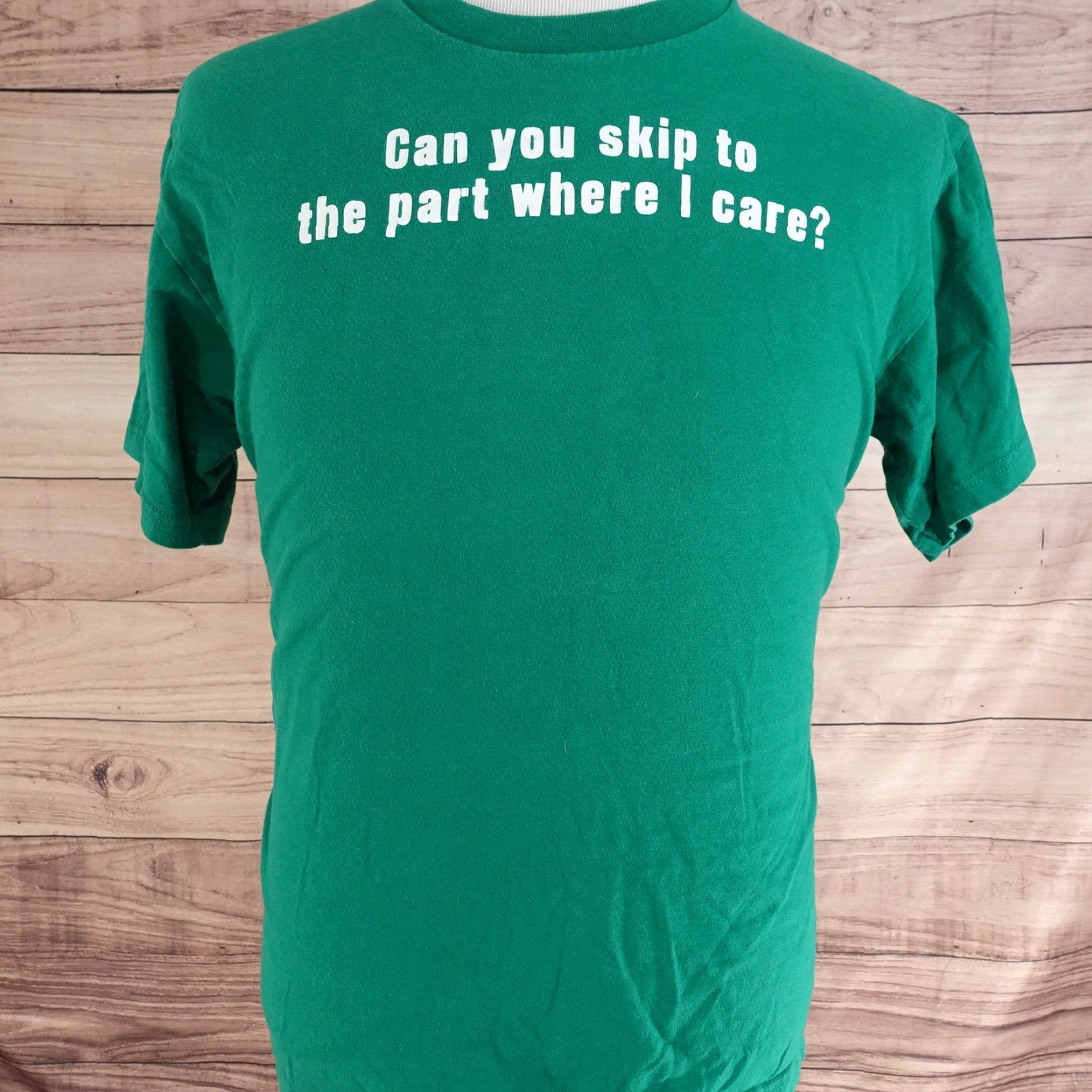 Vintage VINTAGE Funny Graphic T-Shirt "CAN YOU SKIP TO THE PART WHERE I CARE?" 00s Humor Unisex Adult Size L Green Size US L / EU 52-54 / 3 - 2 Thumbnail