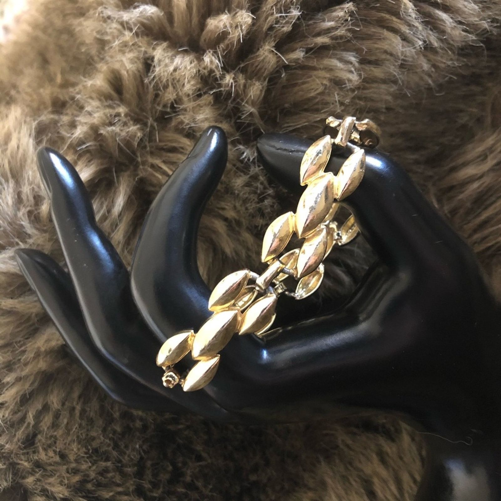 Vintage Vintage 70s-80s gold plated link bracelet Size ONE SIZE - 1 Thumbnail