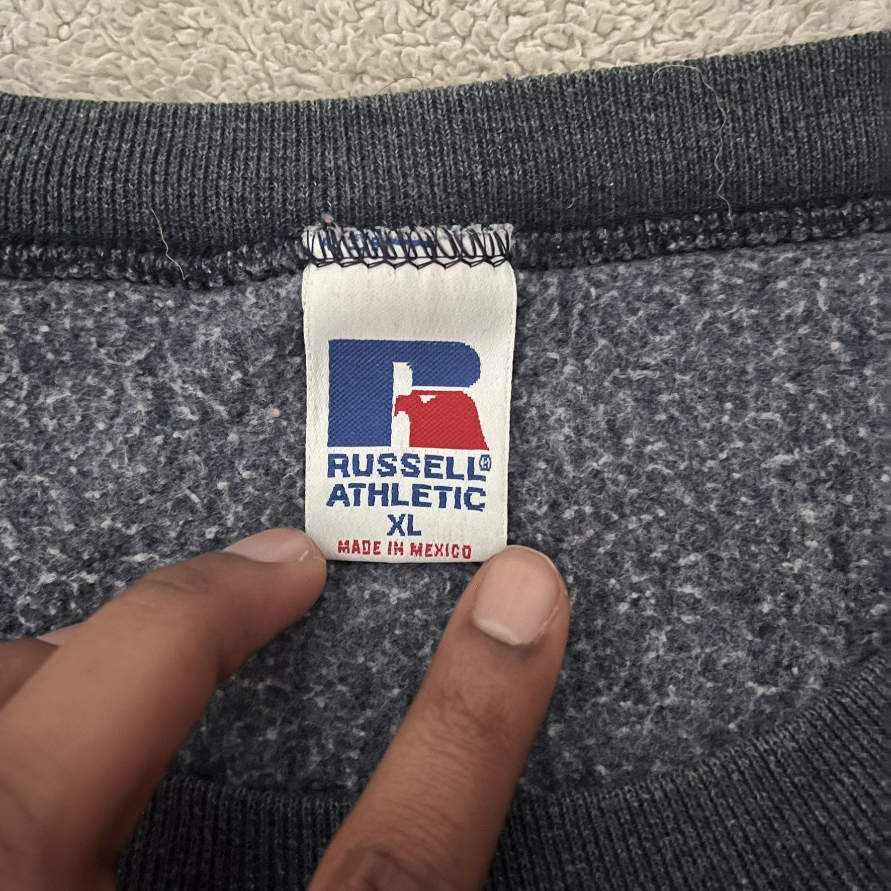 Russell Athletic Vintage 90s Russell Athletic Plain Crewneck Sweatshirt Size US XL / EU 56 / 4 - 5 Thumbnail