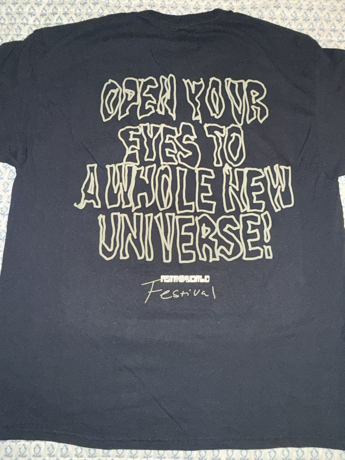 Travis Scott Travis Scott Open your Eyes tee size LG Size US L / EU 52-54 / 3 - 2 Thumbnail