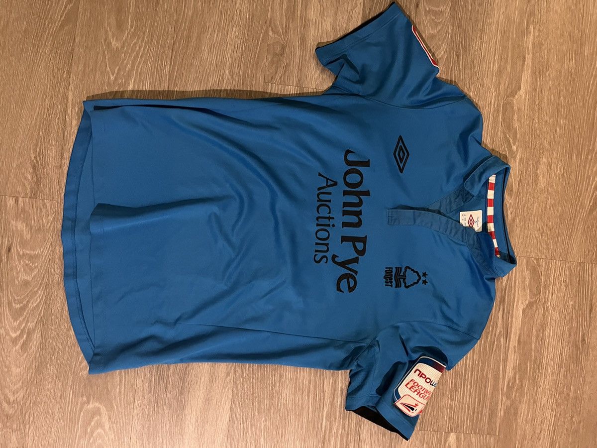 Umbro Nottingham Forest Lewis McGugan Jersey Size US M / EU 48-50 / 2 - 1 Thumbnail