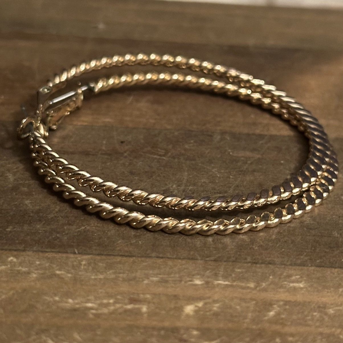Other Gold tone flat braid hoop earrings Size ONE SIZE - 3 Thumbnail