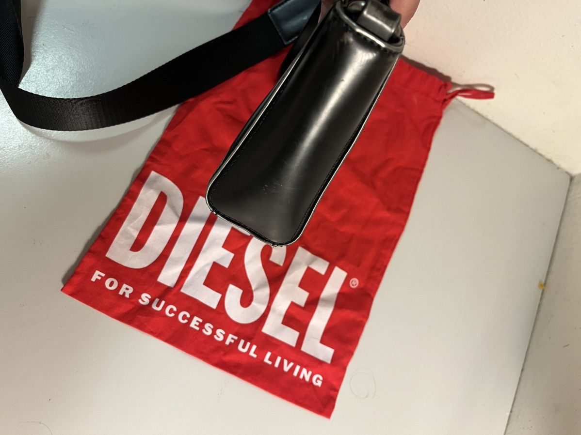 Diesel Dsl 3D camera bag with embossed logo Size ONE SIZE - 3 Thumbnail