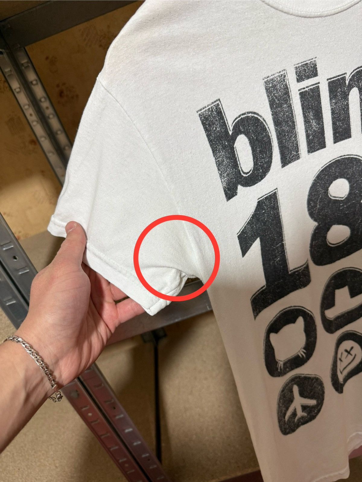 Band Tees × Vintage Vintage Rock Band 2000s Blink 182 Retro T-Shirt Y2K Hype Size US S / EU 44-46 / 1 - 5 Thumbnail