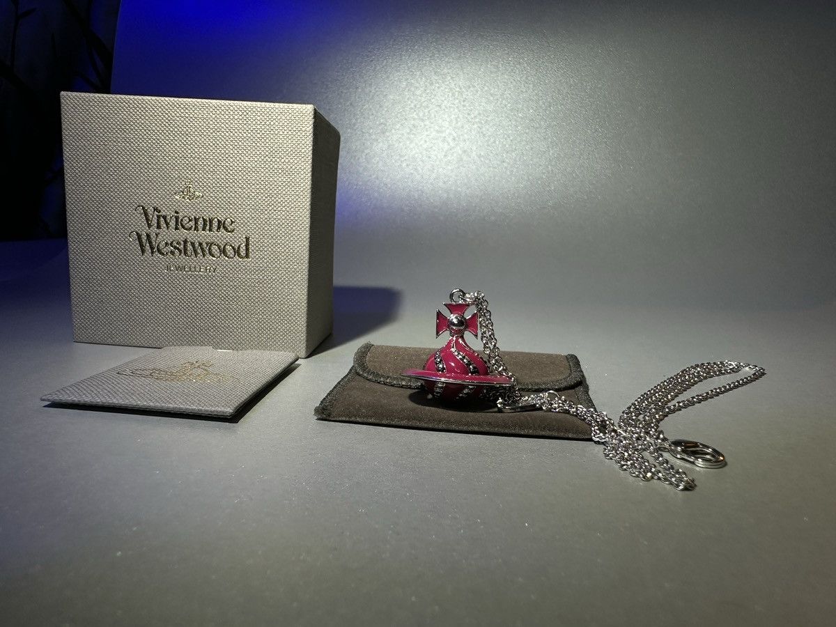 Vivienne Westwood Vivienne Westwood 3D Orb Rare pink silver Necklace Size ONE SIZE - 13 Thumbnail