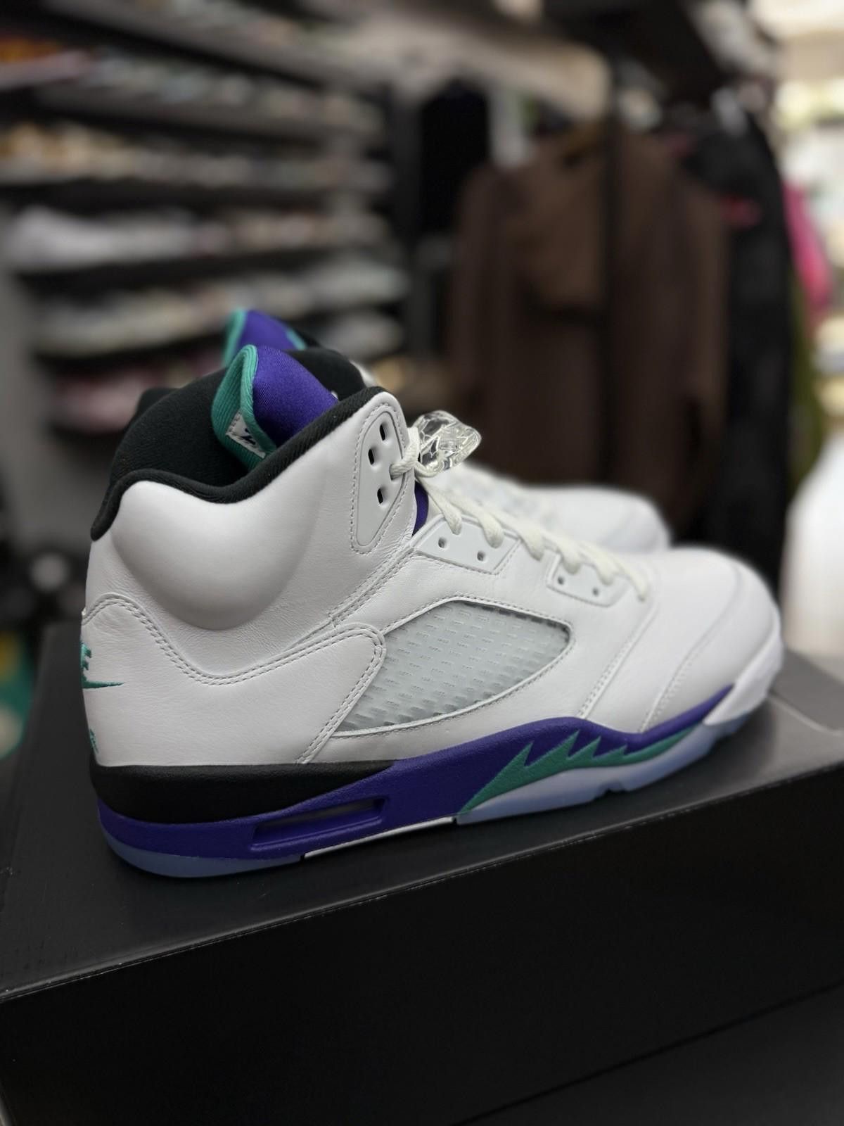 Jordan Brand Nike Air Jordan 5 Retro "Grape" (2025) Mens Size 13 NEW - Size US 13 / EU 46 - 3 Thumbnail