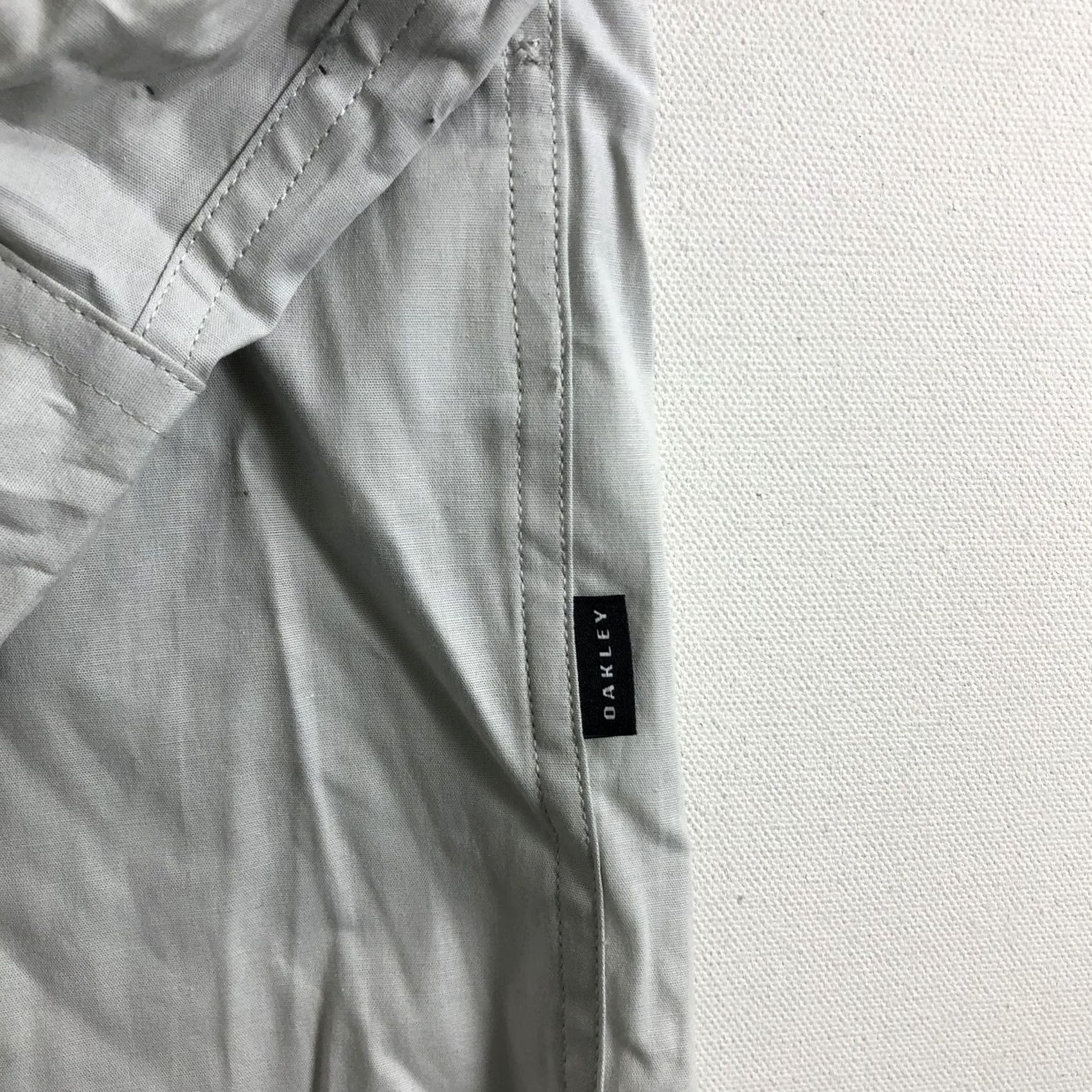 Oakley OAKLEY Camo Pocket Long Sleeve Shirt Army Gray Button Up Casual 2XL NWT Mens Size US XXL / EU 58 / 5 - 5 Thumbnail