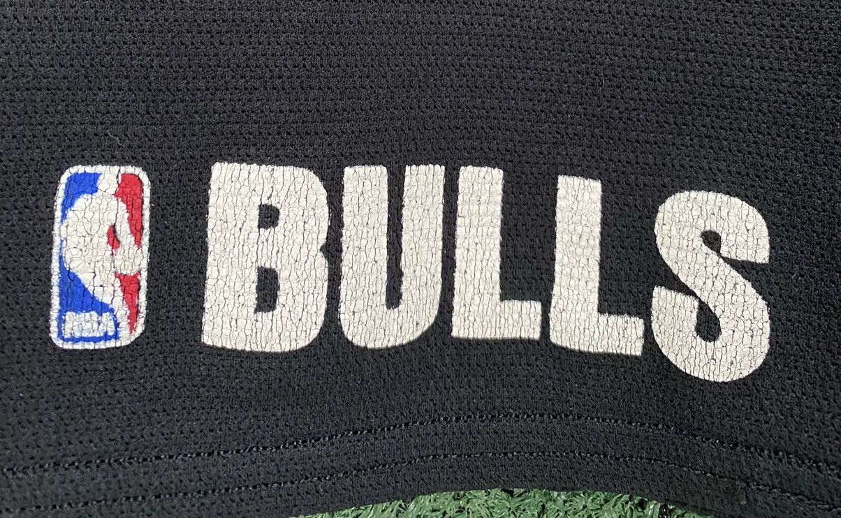 Vintage Vintage 90’s Bike Chicago Bulls NBA Compression Shorts Sz L Size US 36 / EU 52 - 2 Thumbnail