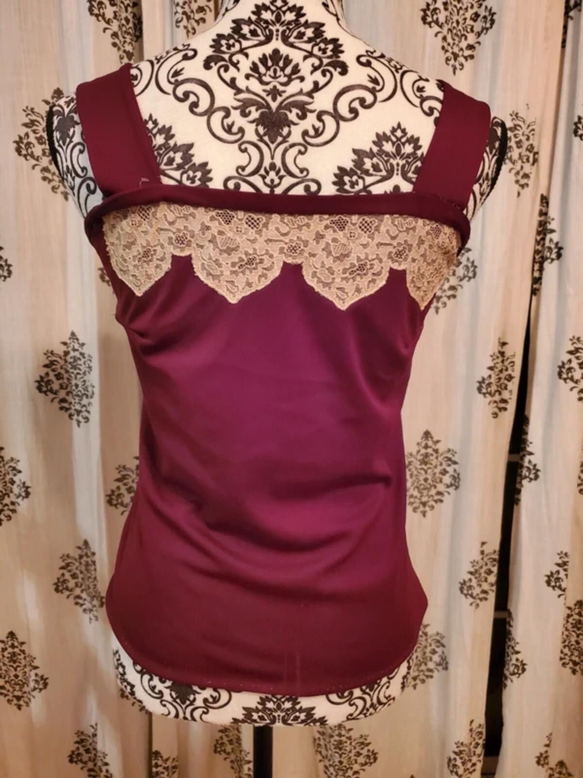 Other Burgundy Lace Tank Top Size ONE SIZE - 2 Thumbnail