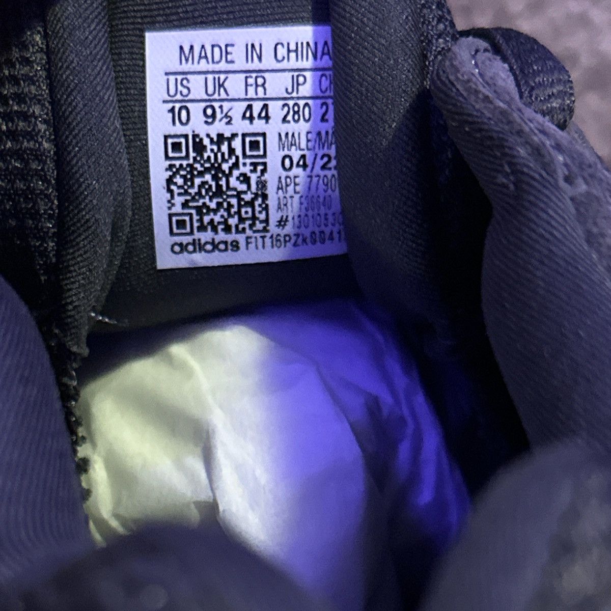 Yeezy Yeezy 500 utility black Size US 10 / EU 43 - 6 Thumbnail