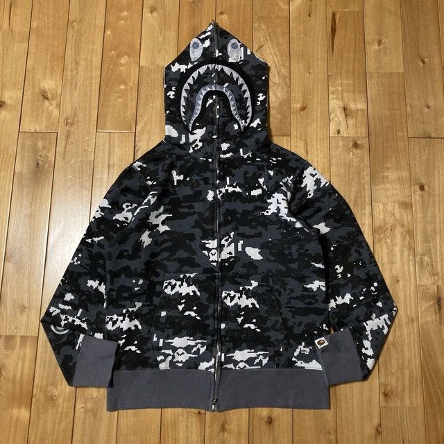 Bape BAPE MULTI PIXEL CAMO SHARK FULL ZIP HOODIE a bathing ape Size US S / EU 44-46 / 1 - 2 Thumbnail