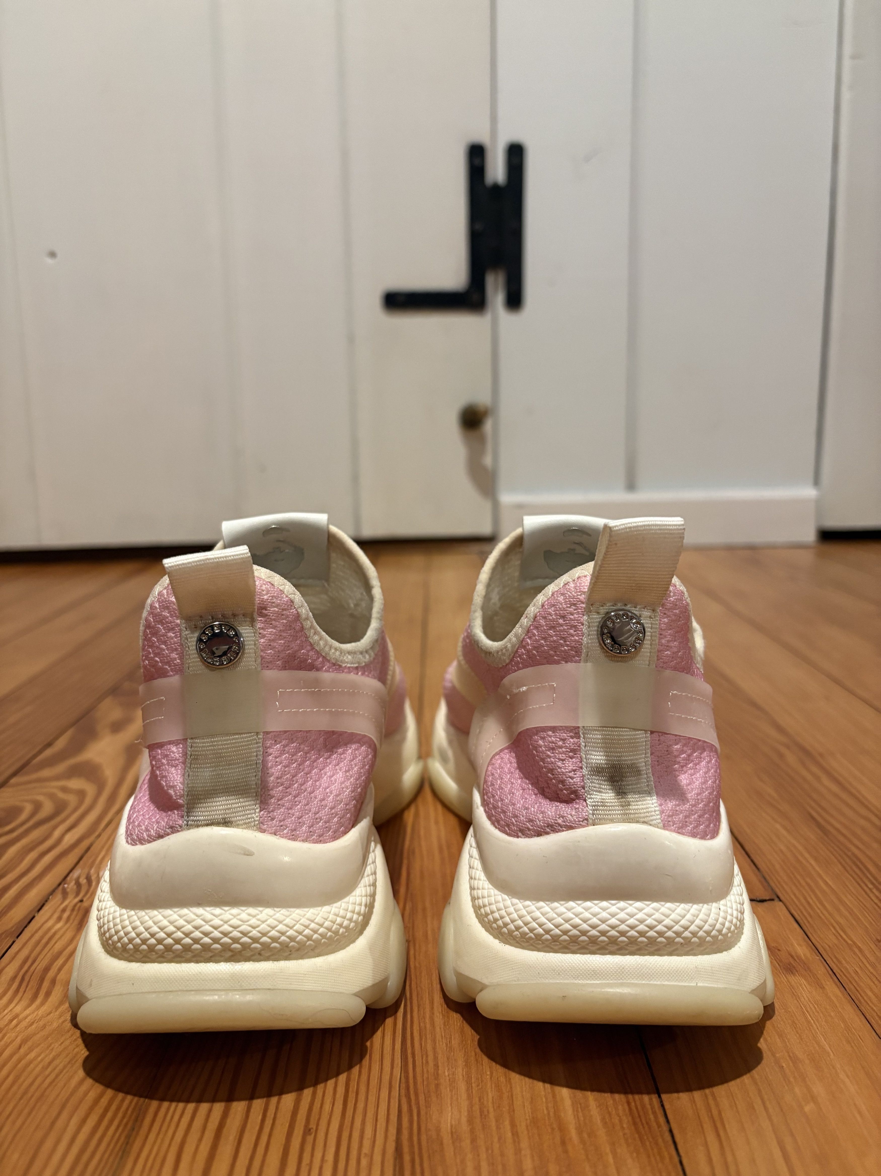 Steve Madden Steve Madden Pink Sneakers Fashion Week Size US 7 / IT 37 - 1 Thumbnail