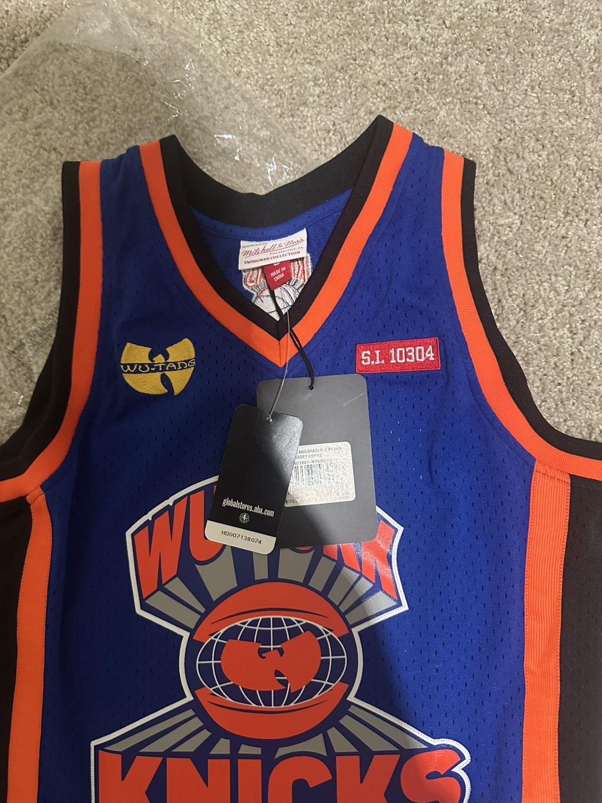 Mitchell & Ness NBA WU TANG SHAOLIN X BRNBA REMIX JERSEY KNICKS (SMALL) Size US S / EU 44-46 / 1 - 9 Thumbnail