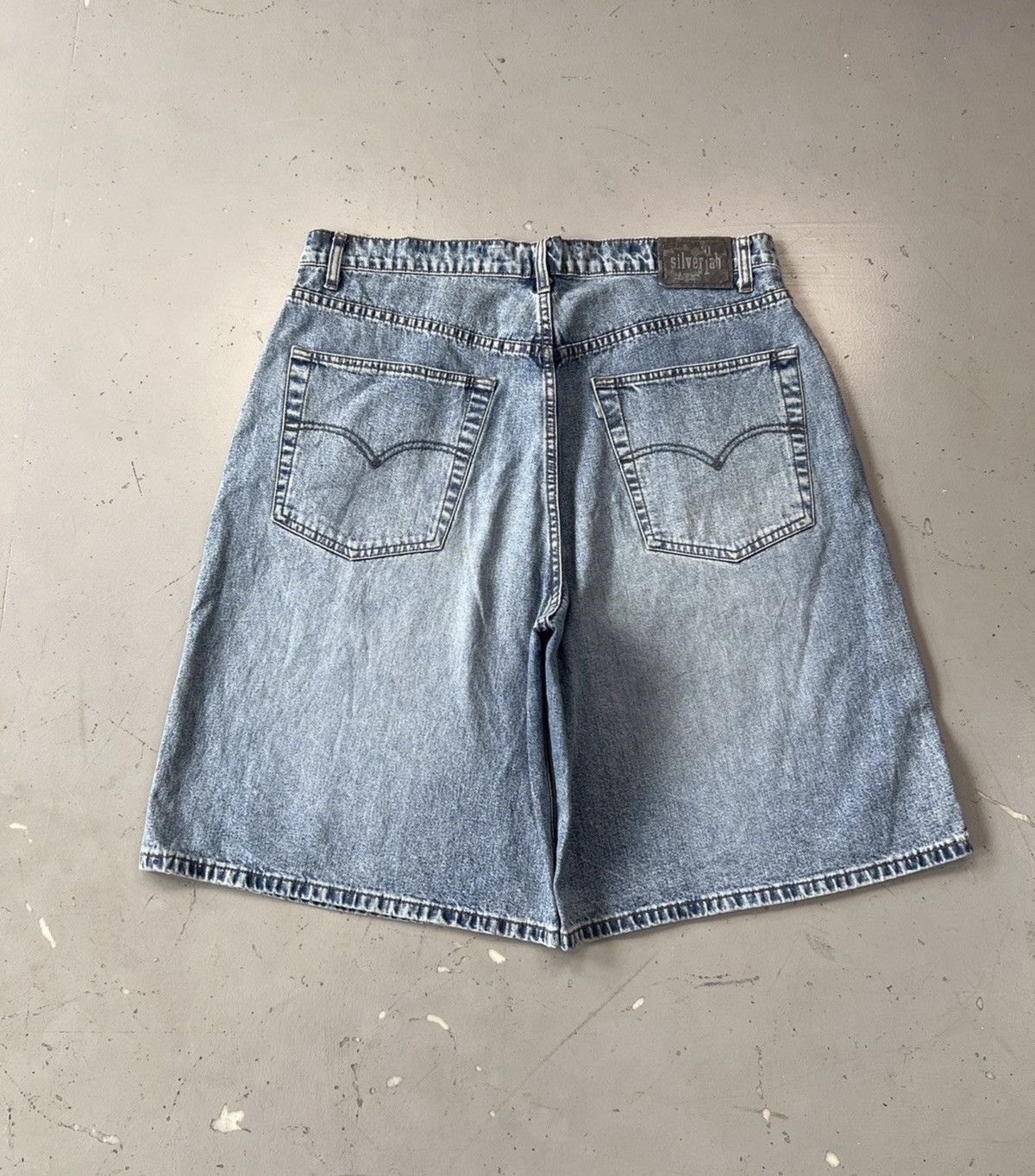 Levi's Vintage Levi’s silvertab baggy denim jort boxy Size US 36 / EU 52 - 4 Thumbnail