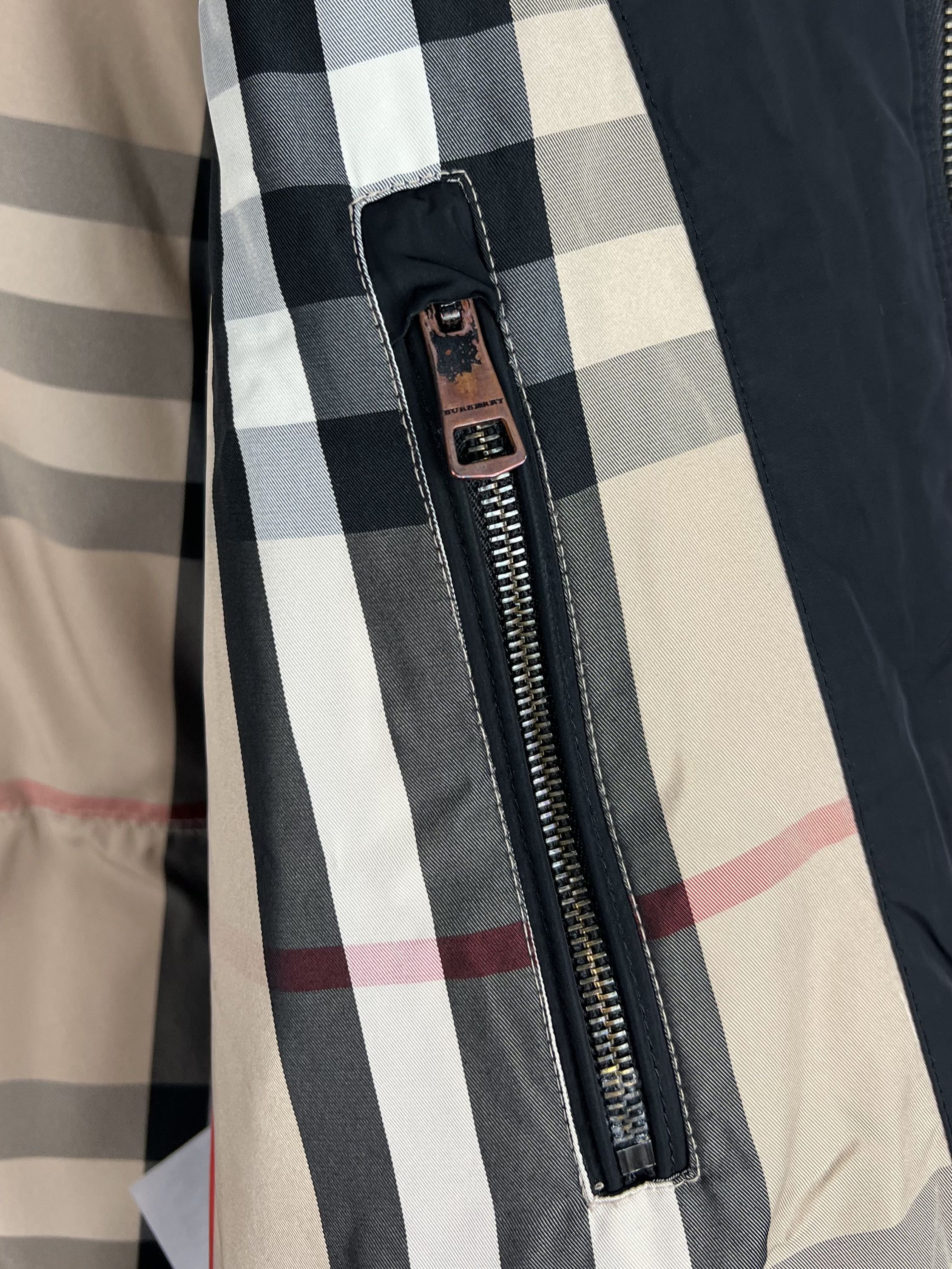 Burberry BURBERRY BRIT Down Puffer Jacket Nova Check Black Men's Size US M / EU 48-50 / 2 - 10 Thumbnail