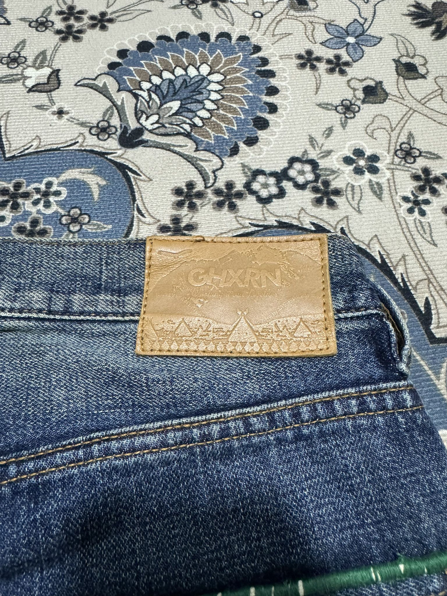 Goodhood × Japanese Brand × R.Newbold Japanese Brand Goodhood x R.Newbold Selvadge Painted Jeans Size US 31 - 10 Thumbnail