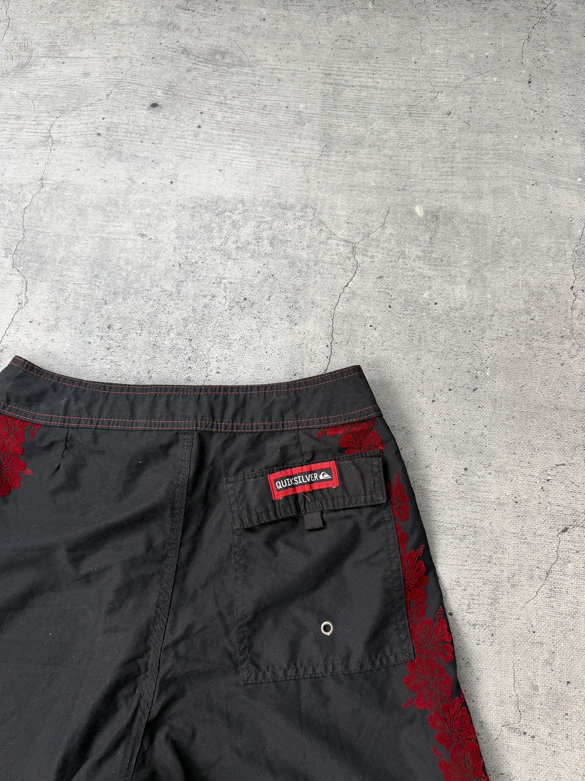 Quiksilver vintage quicksilver swim shorts, Size US 31 - 6 Thumbnail
