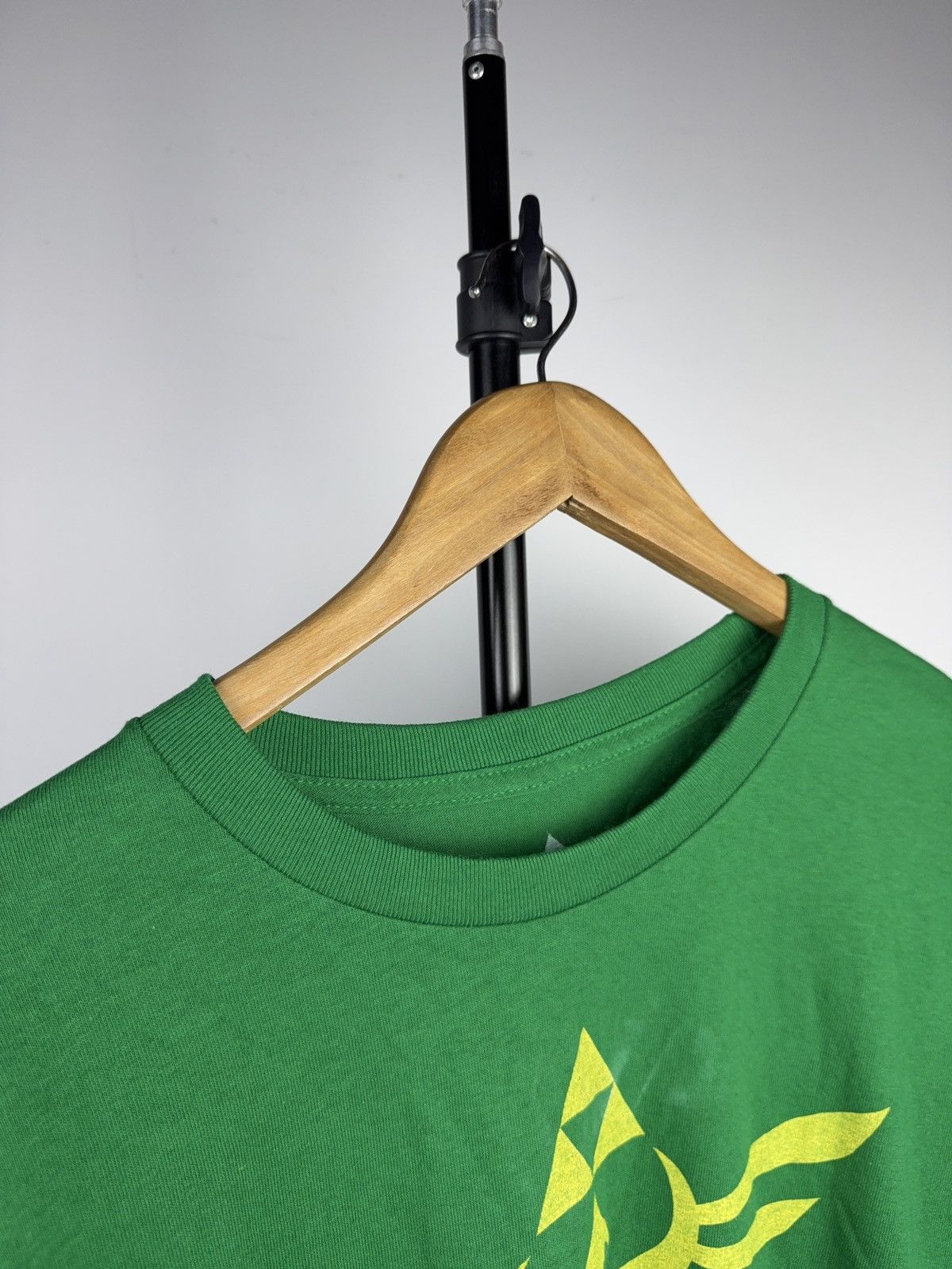 Nintendo 2016 Game Zelda Skyward Sword Hylian Crest Green Tee L Size US L / EU 52-54 / 3 - 4 Thumbnail