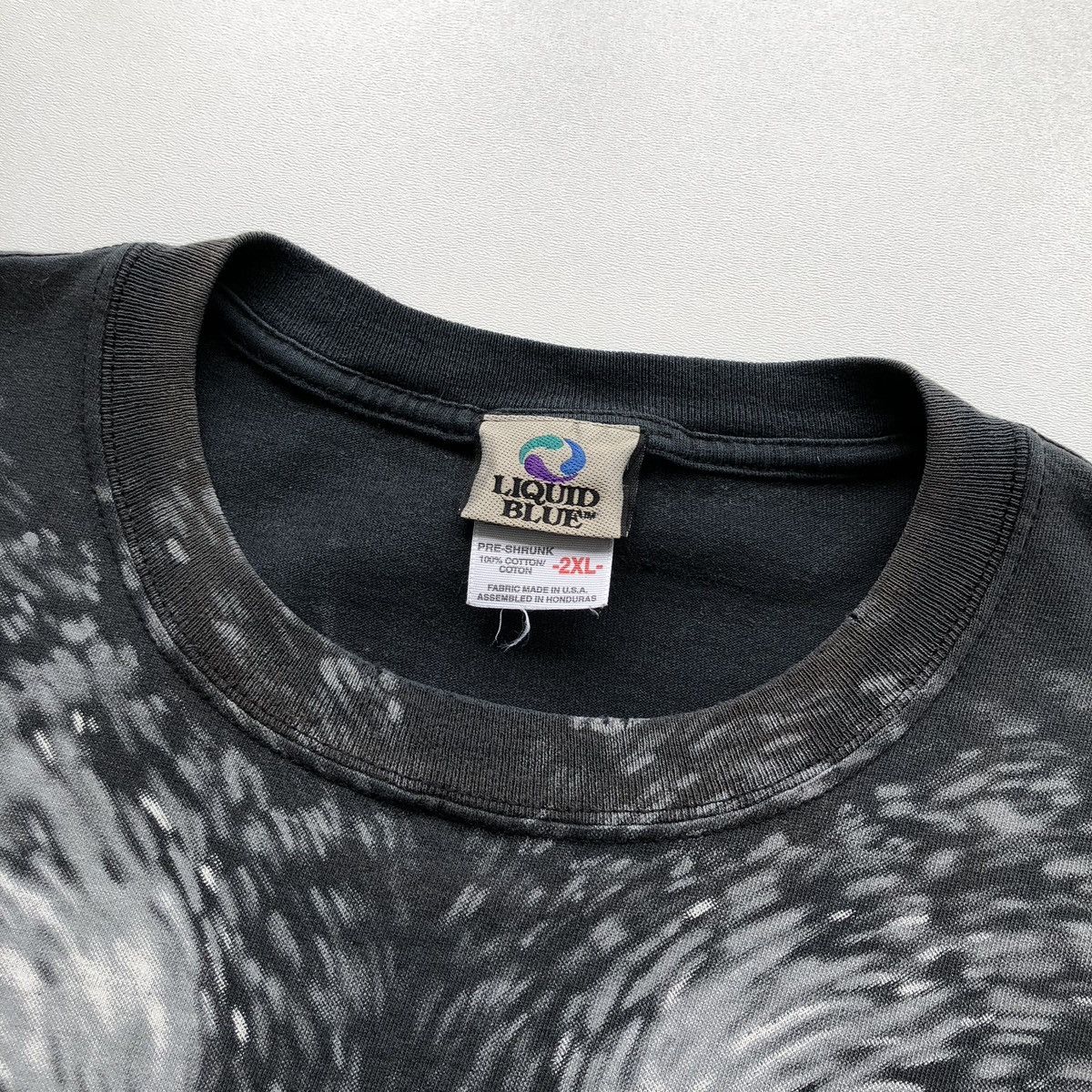 Liquid Blue Liquid Blue 1995 Wolf All Over Print Vintage 90’s T-Shirt Size US XXL / EU 58 / 5 - 9 Thumbnail