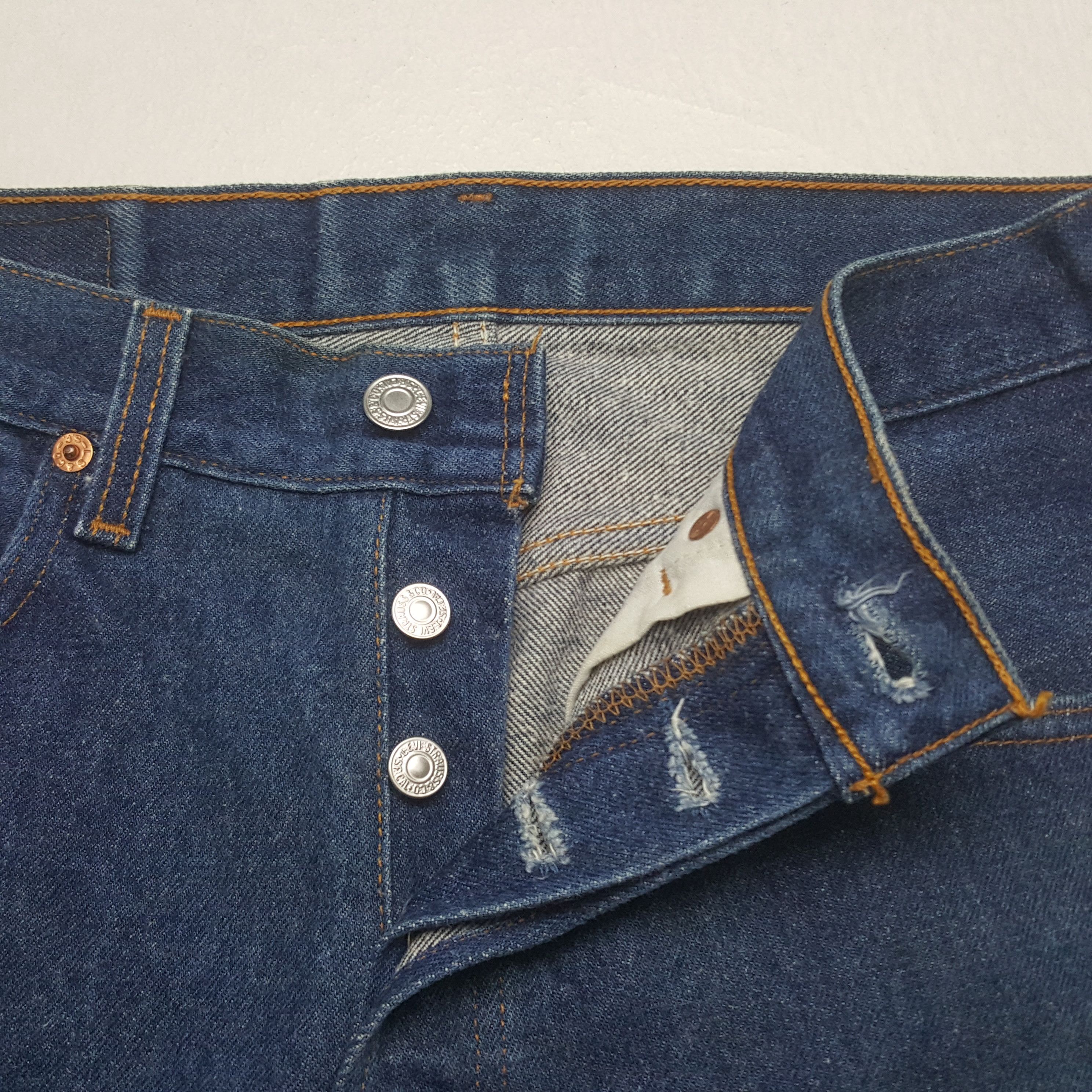 Levi's Vintage 90's Levi's 501 American Fading Denim Jeans RR17 Size US 30 / EU 46 - 7 Thumbnail