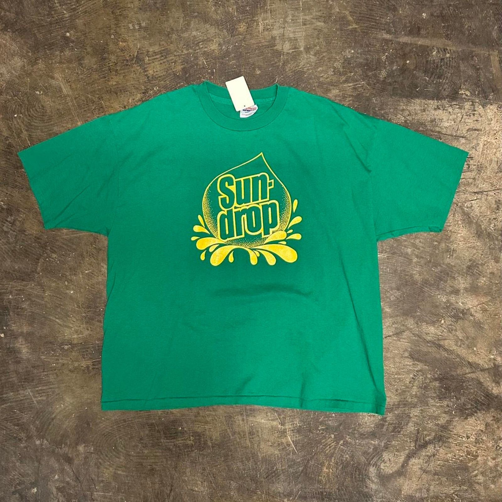 Hanes VTG 90s Green Sun Drop cotton t-shirt Size US XXL / EU 58 / 5 - 1 Thumbnail