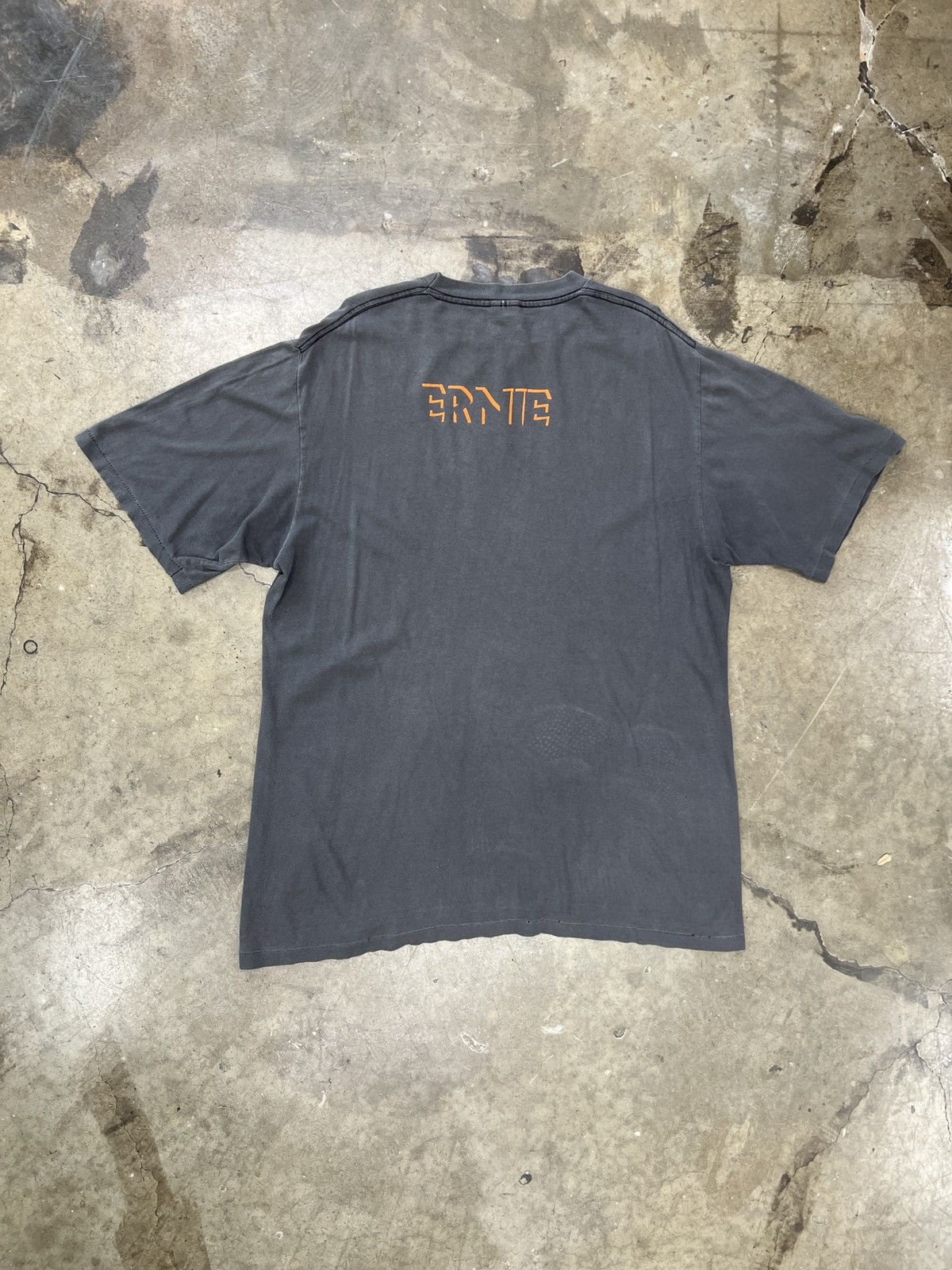 Vintage Vintage Sesame Street Ernie Blackout Shadow Tee XL Size US XL / EU 56 / 4 - 4 Thumbnail