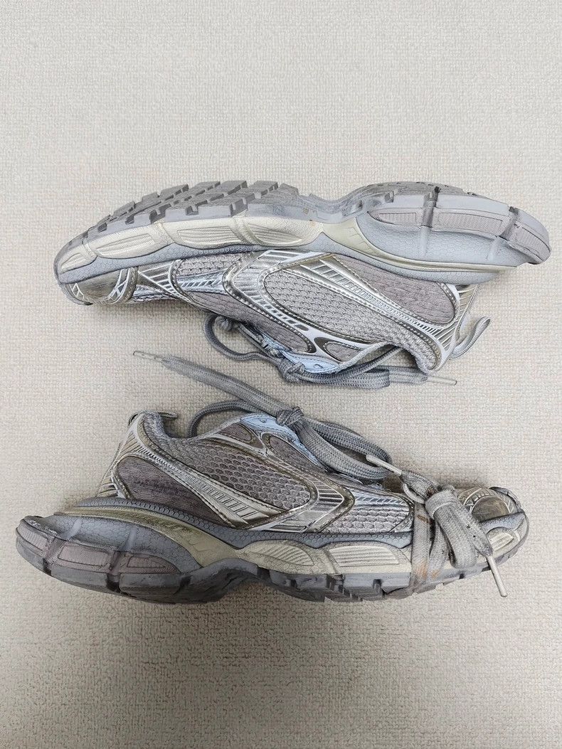 Balenciaga size 36 Low-cut lace-up shoes 2502-Nextarrow