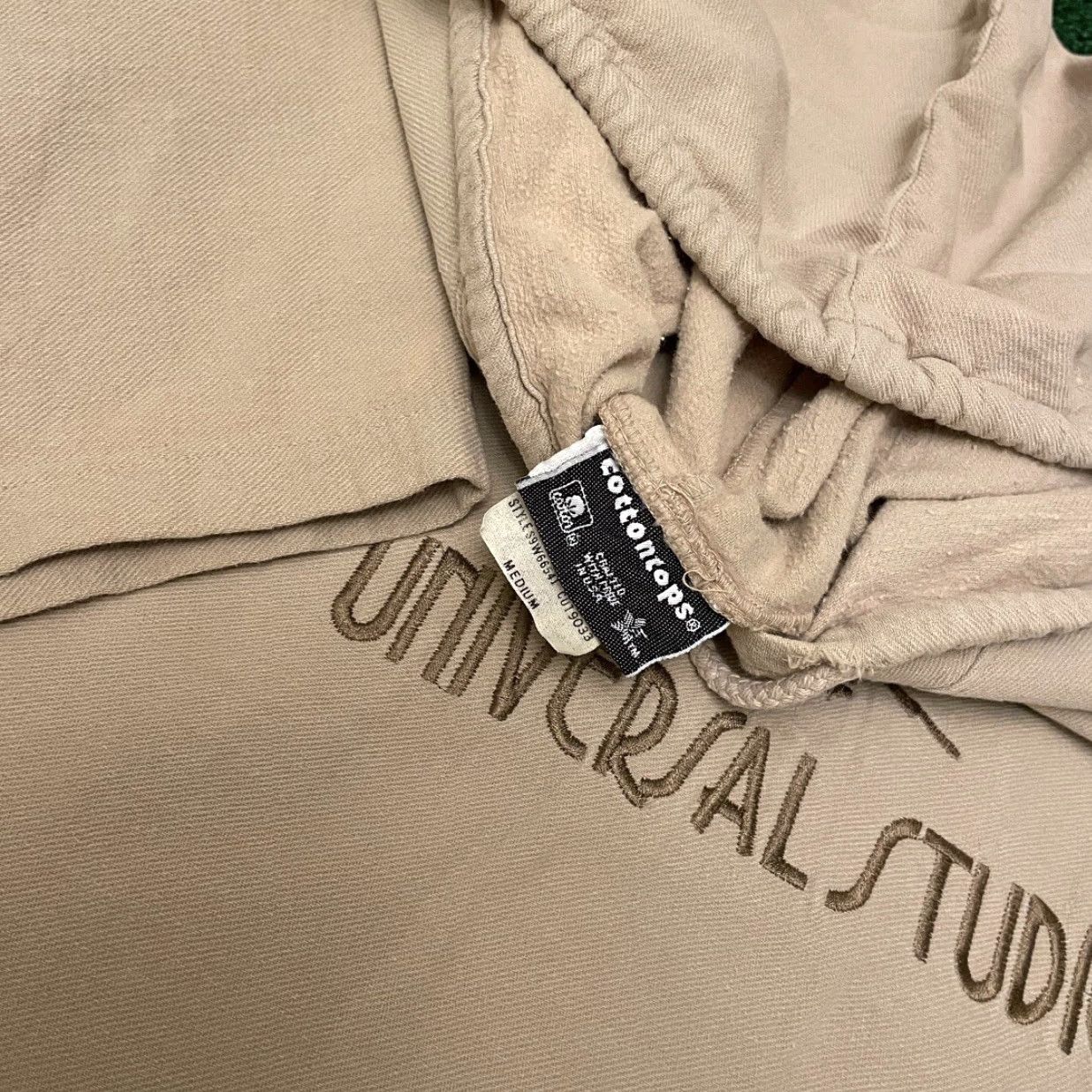 Vintage VTG 90s Universal Studios Theme Park Hooded T Shirt Hoodie Size M Beige Men Womens? Size US M / EU 48-50 / 2 - 2 Thumbnail