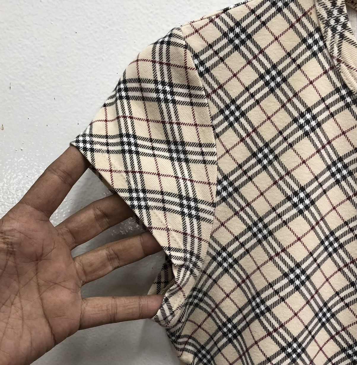 Burberry Burberry Blue Label Check Short-Sleeve Fitted T-Shirt Size S / US 4 / IT 40 - 6 Thumbnail