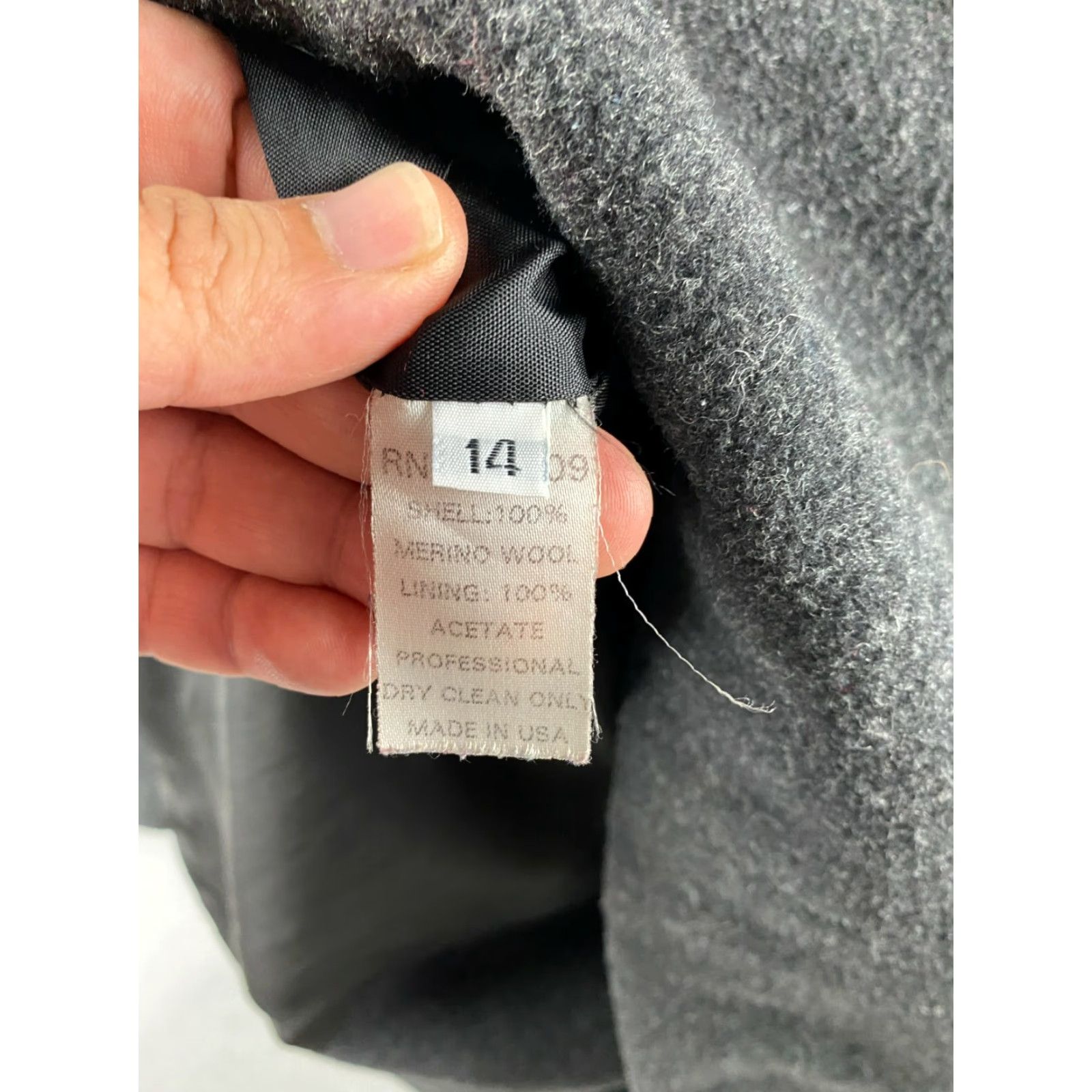 Vintage VINTAGE J. Percy Pea Coat Womens 14 Merino Wool Button-Up Coat Long Sleeve Gray 100% Merino Wool Blended All Seasons Pockets Dry Clean Only Womens Size XL / US 12-14 / IT 48-50 - 7 Thumbnail