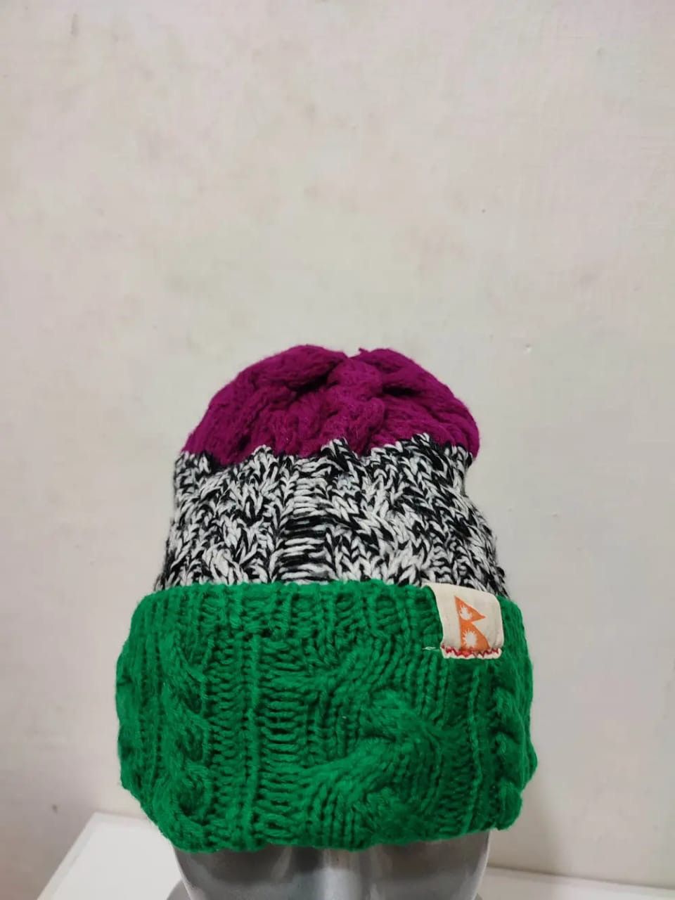 Japanese Brand Amina Nice Design 3 Tone Colour Beanie Hats Size ONE SIZE - 4 Thumbnail