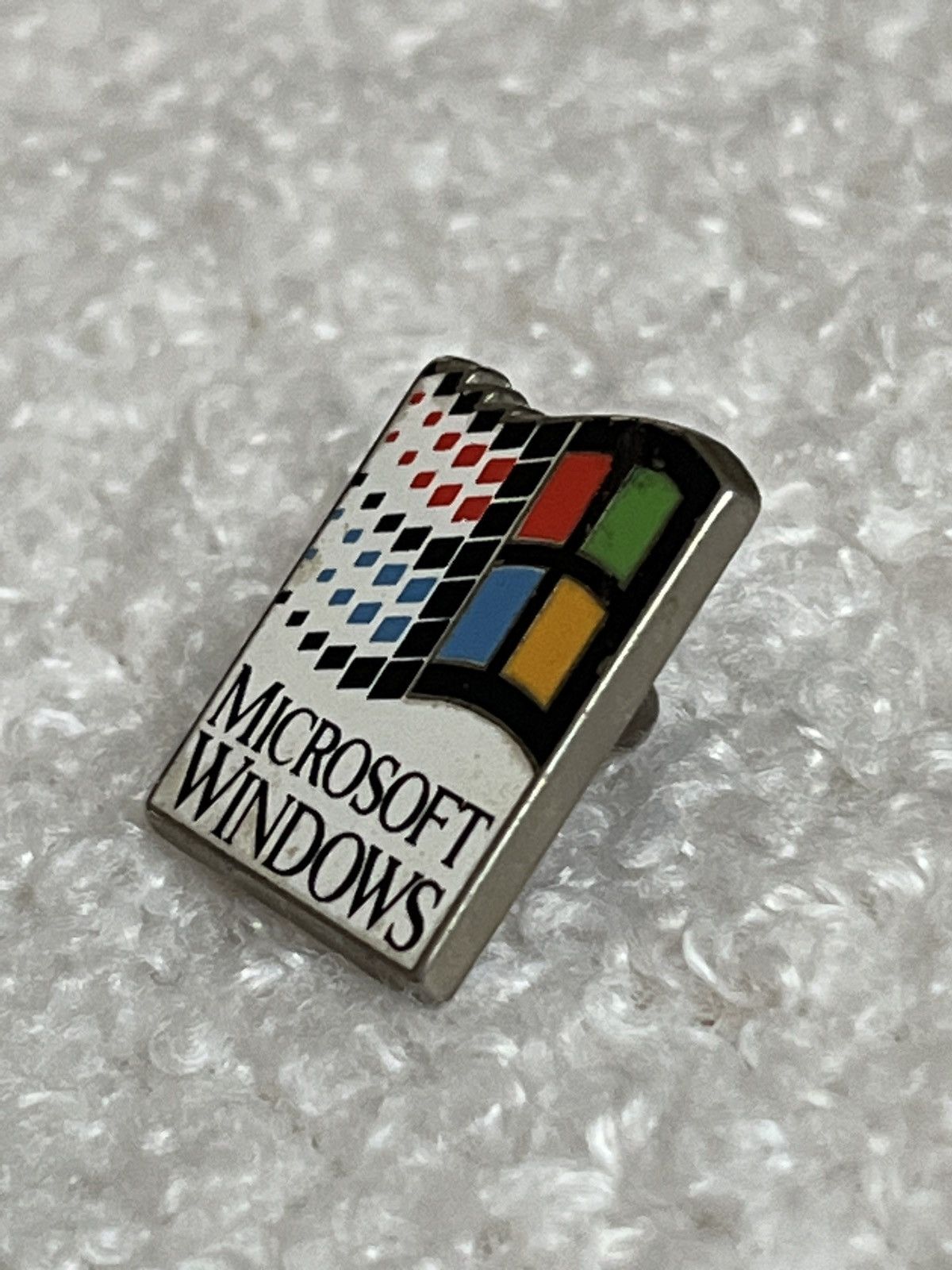 Microsoft Microsoft Windows vintage pin (rare) Size ONE SIZE - 3 Thumbnail