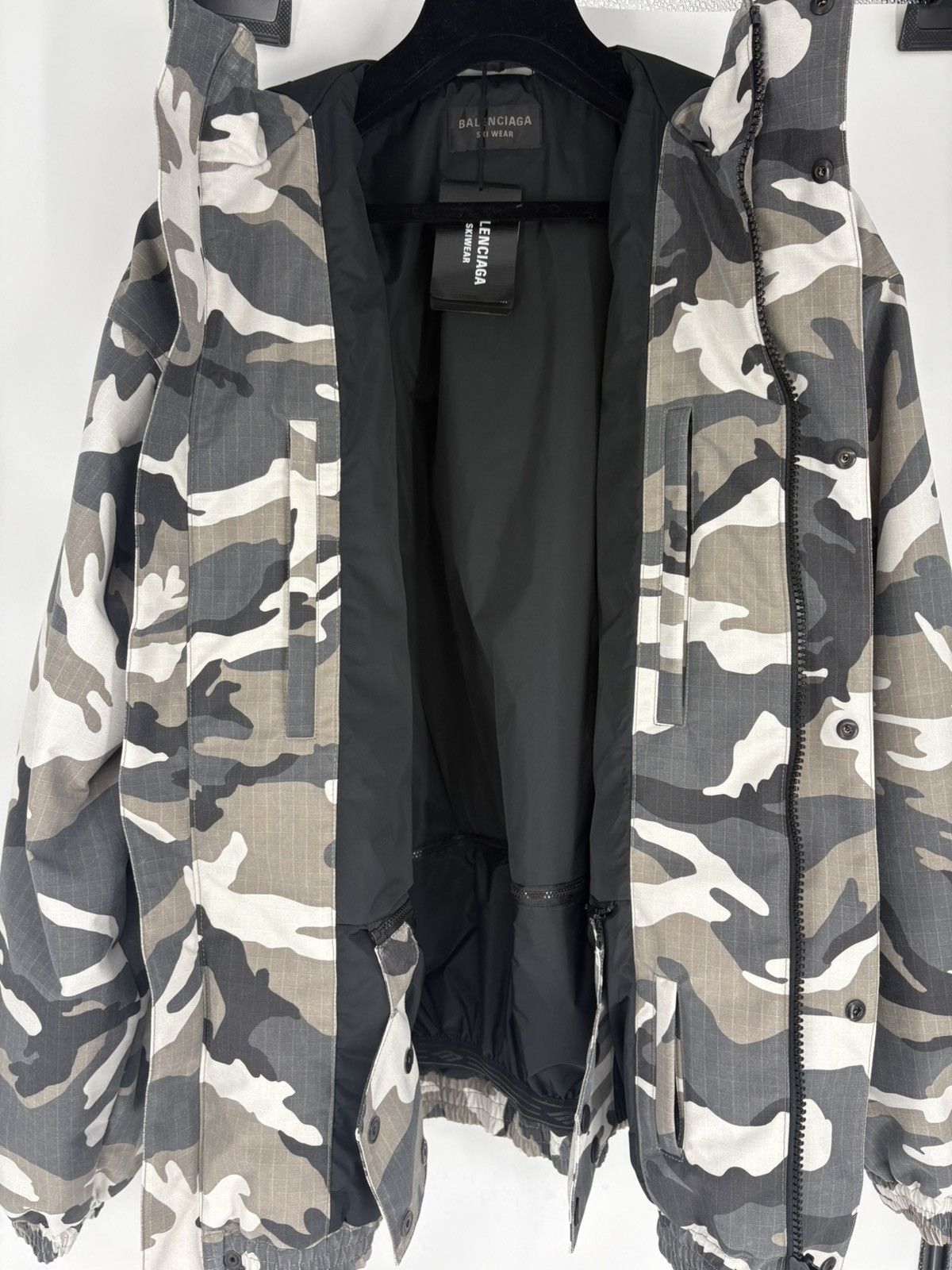 Balenciaga Balenciaga Skiwear Ski Jacket Size US L / EU 52-54 / 3 - 3 Thumbnail