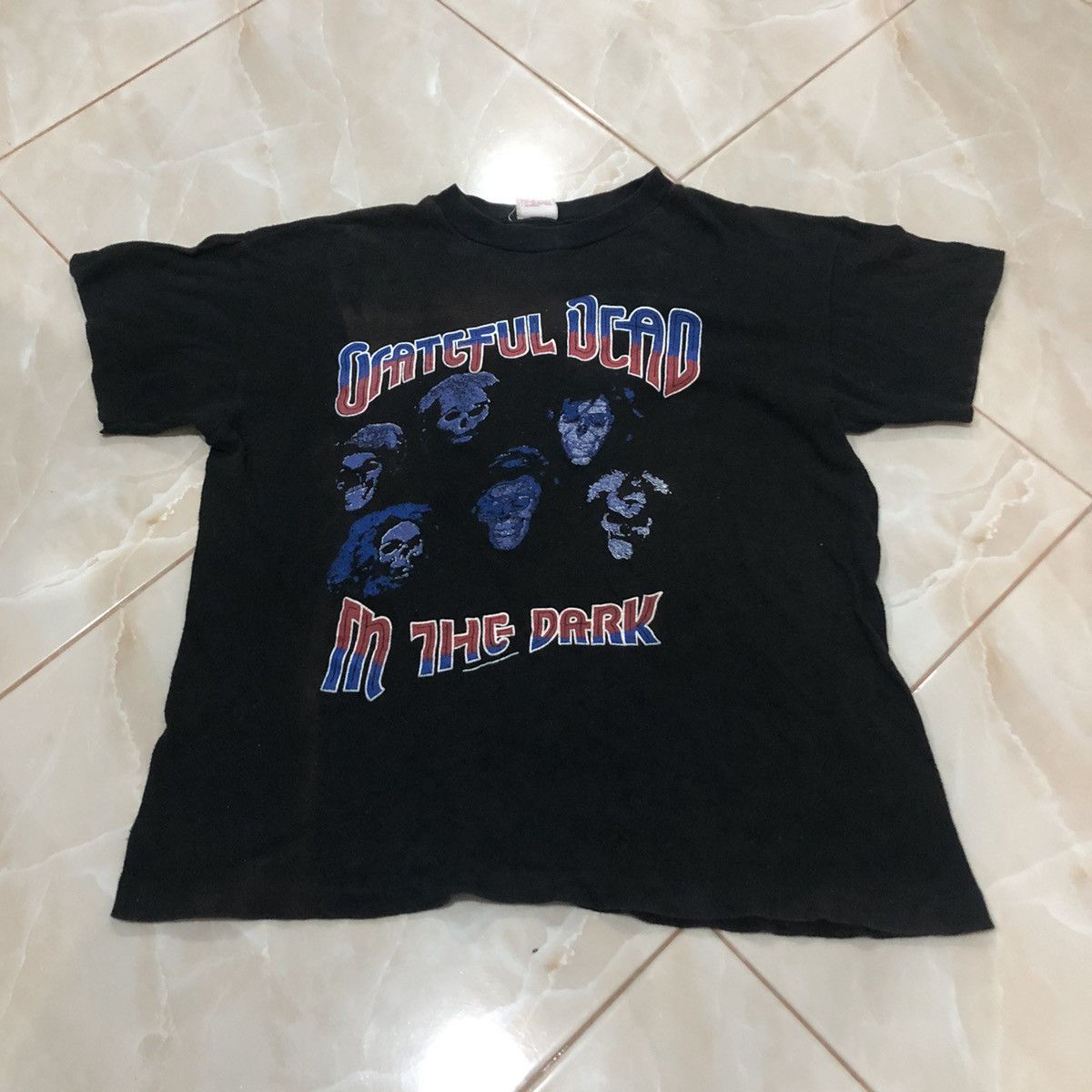 Grateful Dead × Vintage Vintage Grateful Dead In The Dark Tee Shirt Size US XS / EU 42 / 0 - 1 Thumbnail