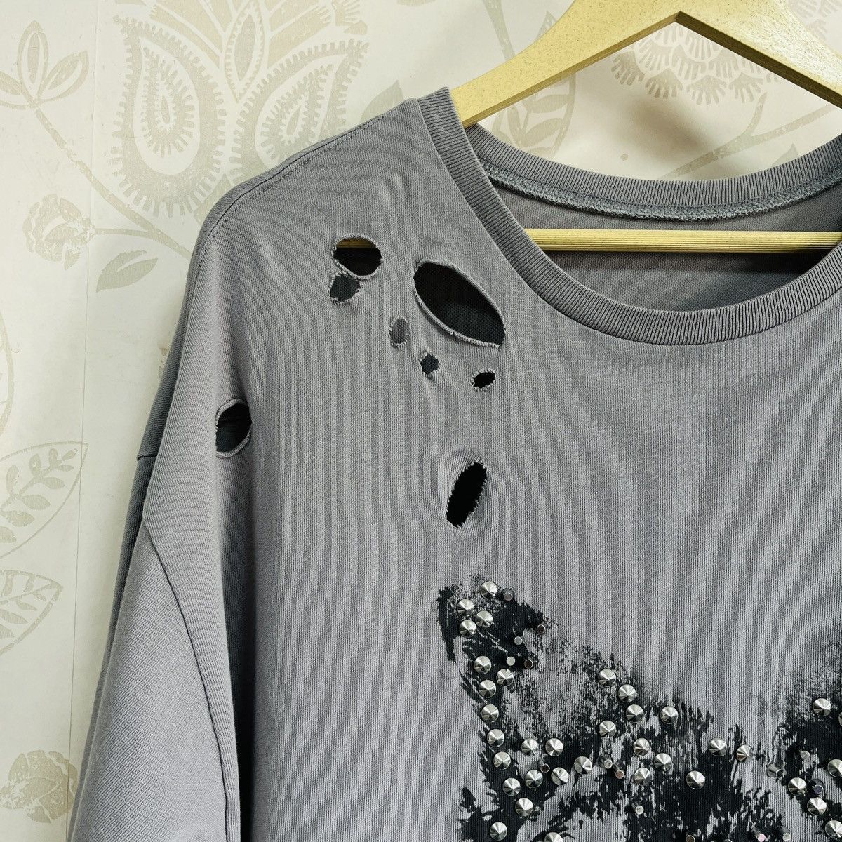 Massimo Dutti Distressed Inditex Beautiful Rebel Stones Fox Ripped TShirt Size US XL / EU 56 / 4 - 5 Thumbnail