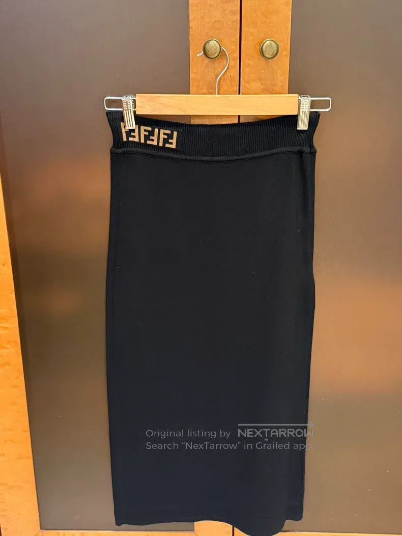 Fendi Fendi Black Midi Skirt Size 25" / US 0 / IT 36 - 1 Thumbnail