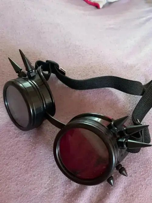 Electric Visual Black Welding Round Rivet Spiked Goggle Size ONE SIZE - 7 Thumbnail