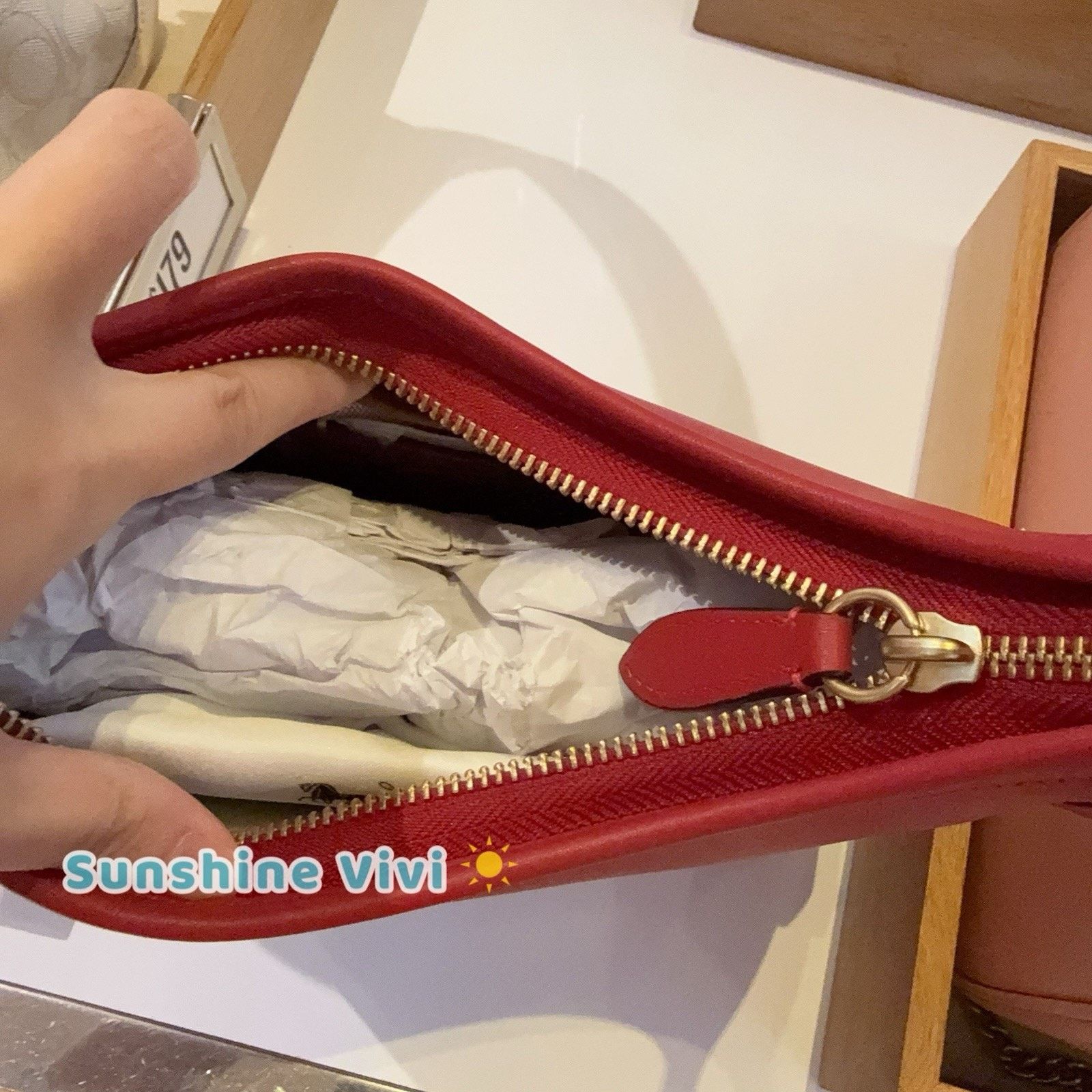 Coach NWT Coach Curve Zip Shoulder Bag Leather CAF11 Ruby Size ONE SIZE - 3 Thumbnail