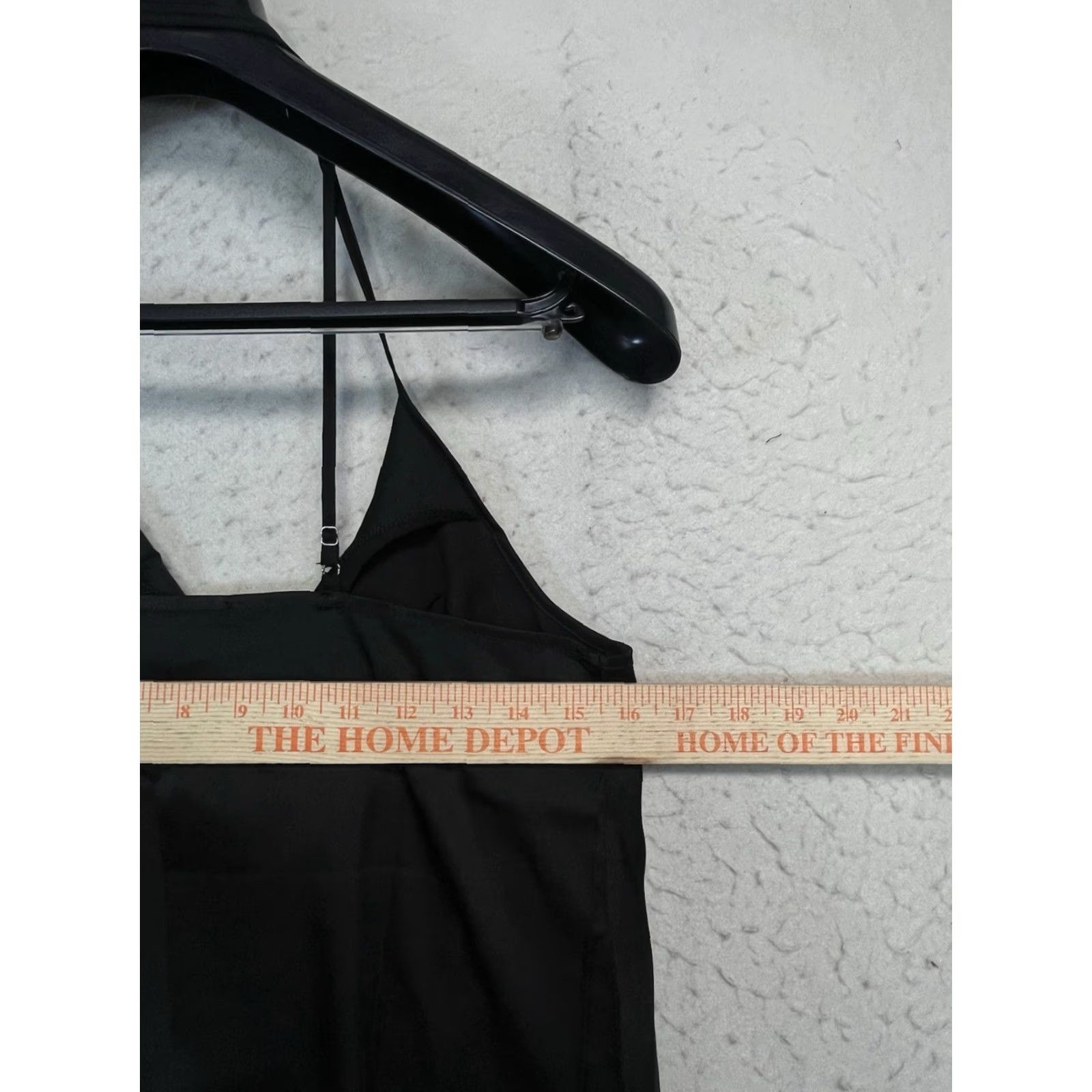 Vintage Ekouaer Womens Tank Black Strappy Lightweight Medium Satin Polyester Blend V-Neck Bohemian Casual Top Size M / US 6-8 / IT 42-44 - 3 Thumbnail
